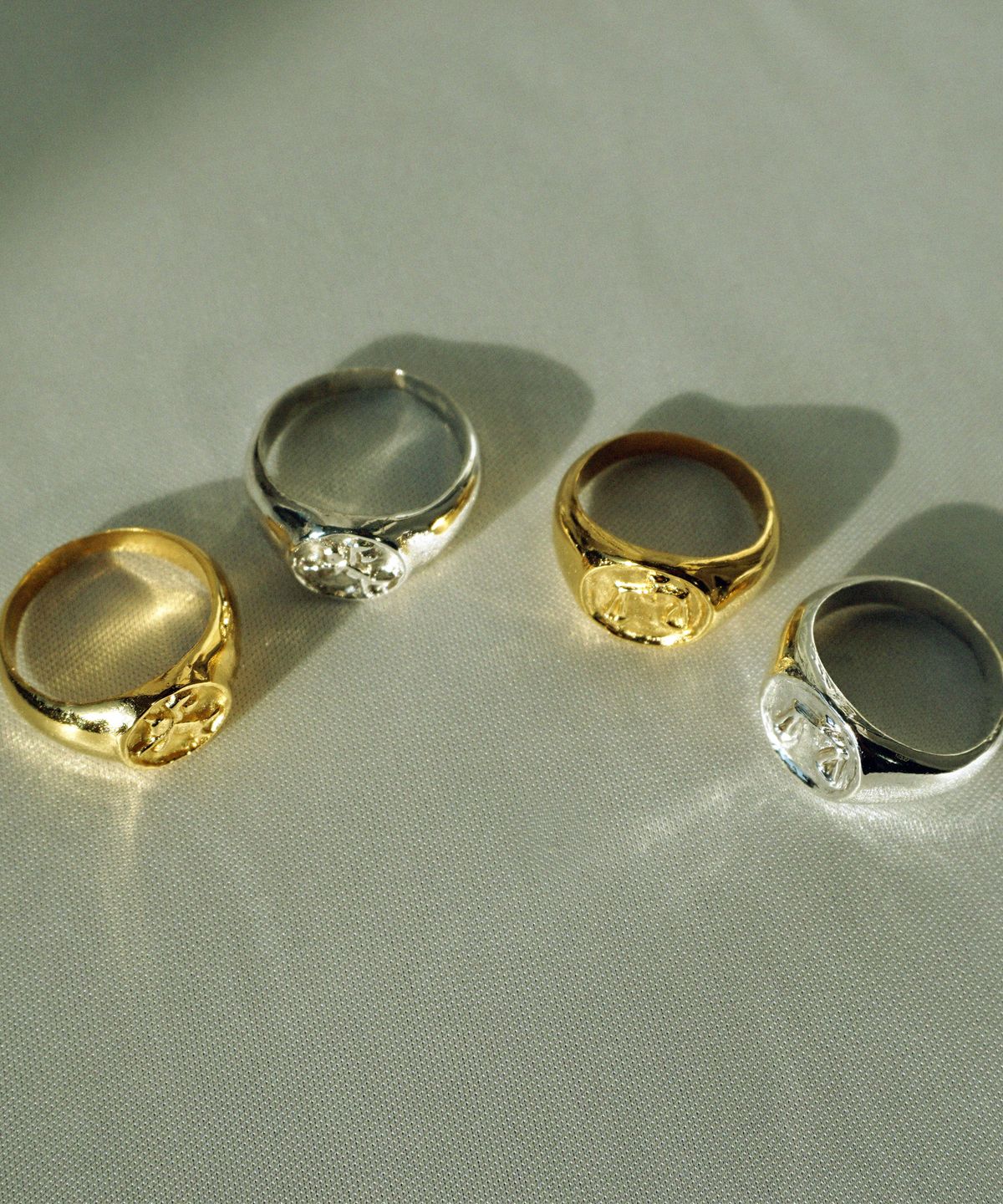 비자르 주얼리(BIZARRE JEWELRY) 각인 반지 (천사 & 저울)