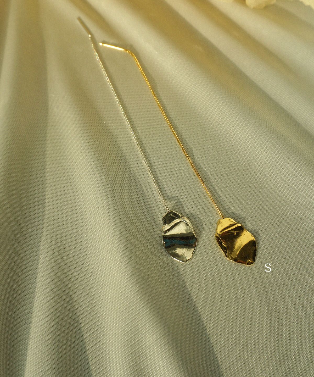 비자르 주얼리(BIZARRE JEWELRY) 티 컬렉션 이어링(체인)
