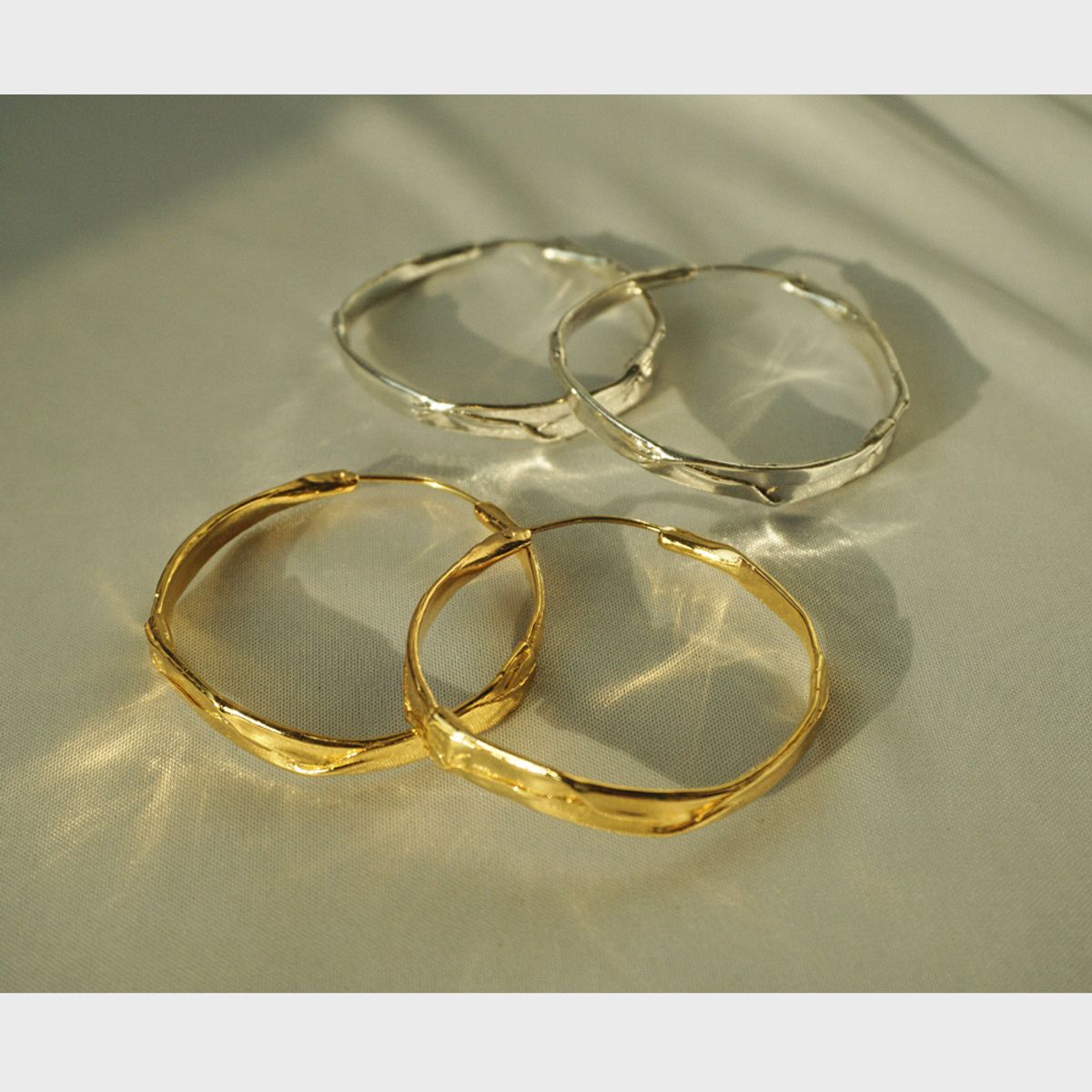 비자르 주얼리(BIZARRE JEWELRY) 티 컬렉션 써클 귀걸이