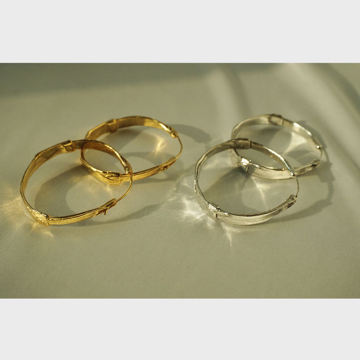 비자르 주얼리(BIZARRE JEWELRY) 티 컬렉션 써클 귀걸이