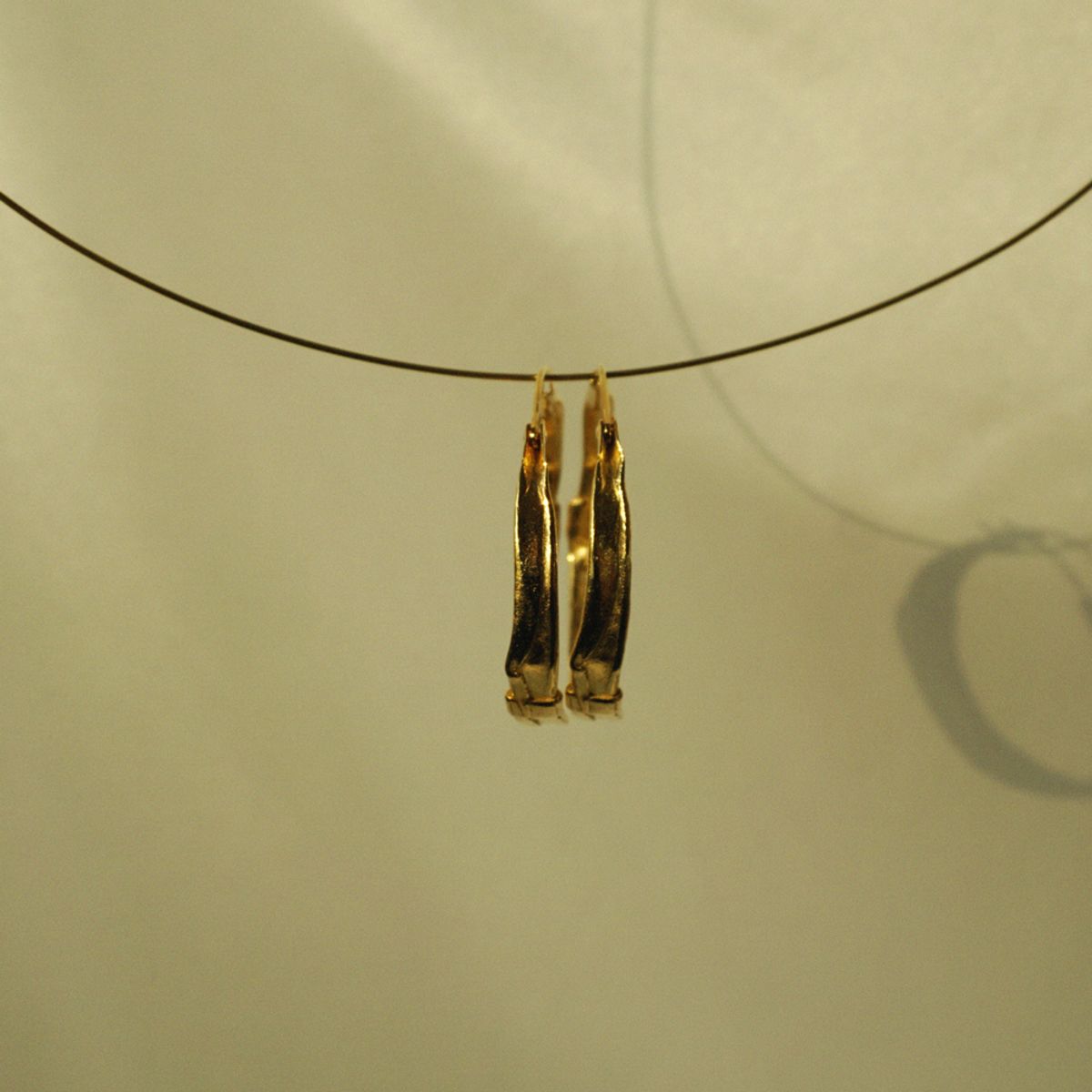 비자르 주얼리(BIZARRE JEWELRY) 티 컬렉션 써클 귀걸이