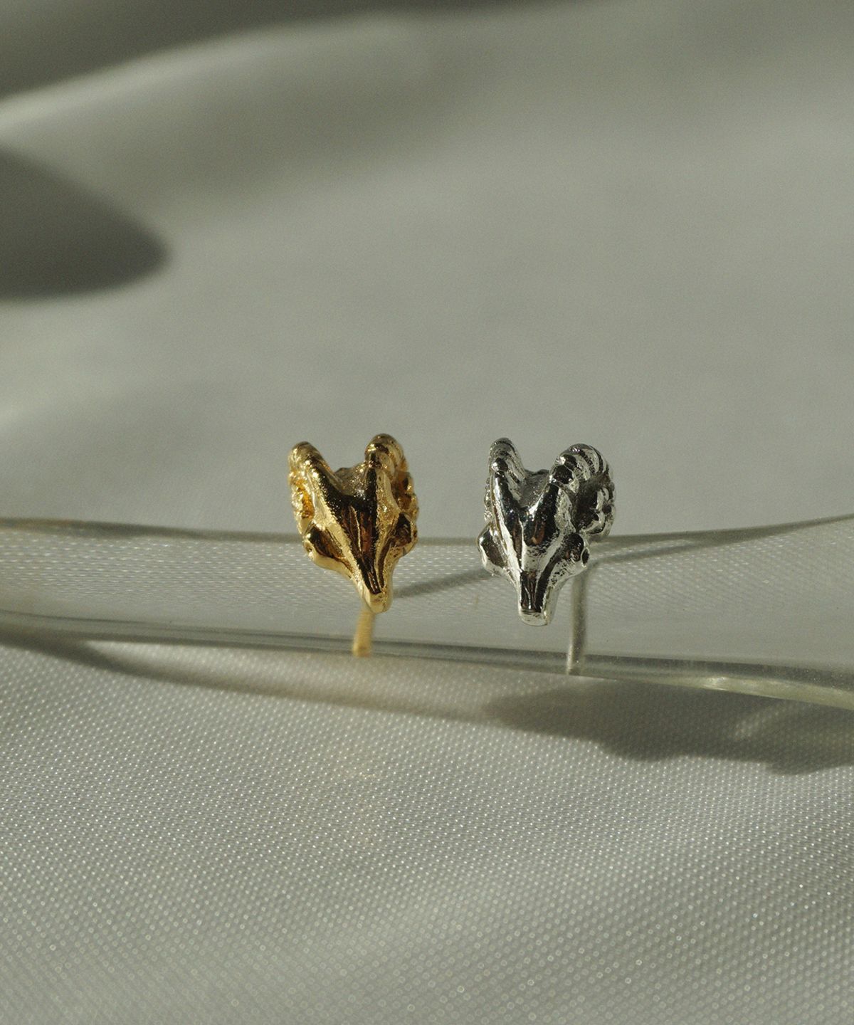비자르 주얼리(BIZARRE JEWELRY) 고트 귀걸이 (산양 귀걸이)