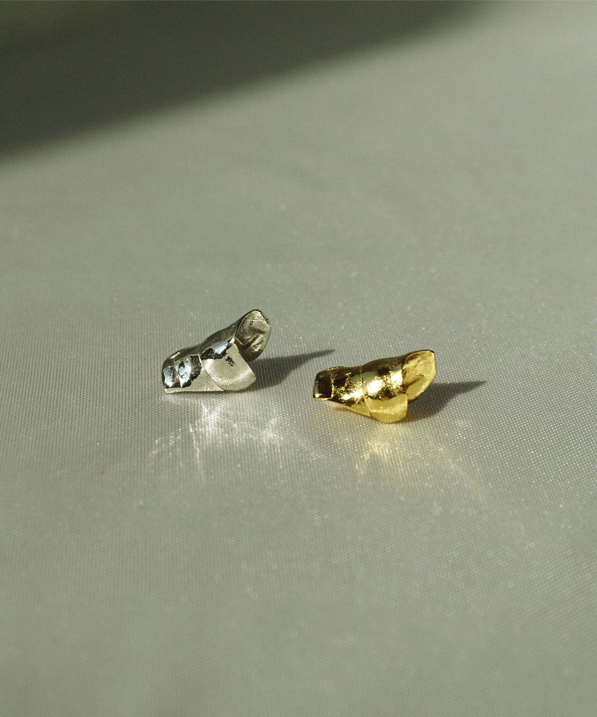 비자르 주얼리(BIZARRE JEWELRY) 티 컬렉션 이어 커프