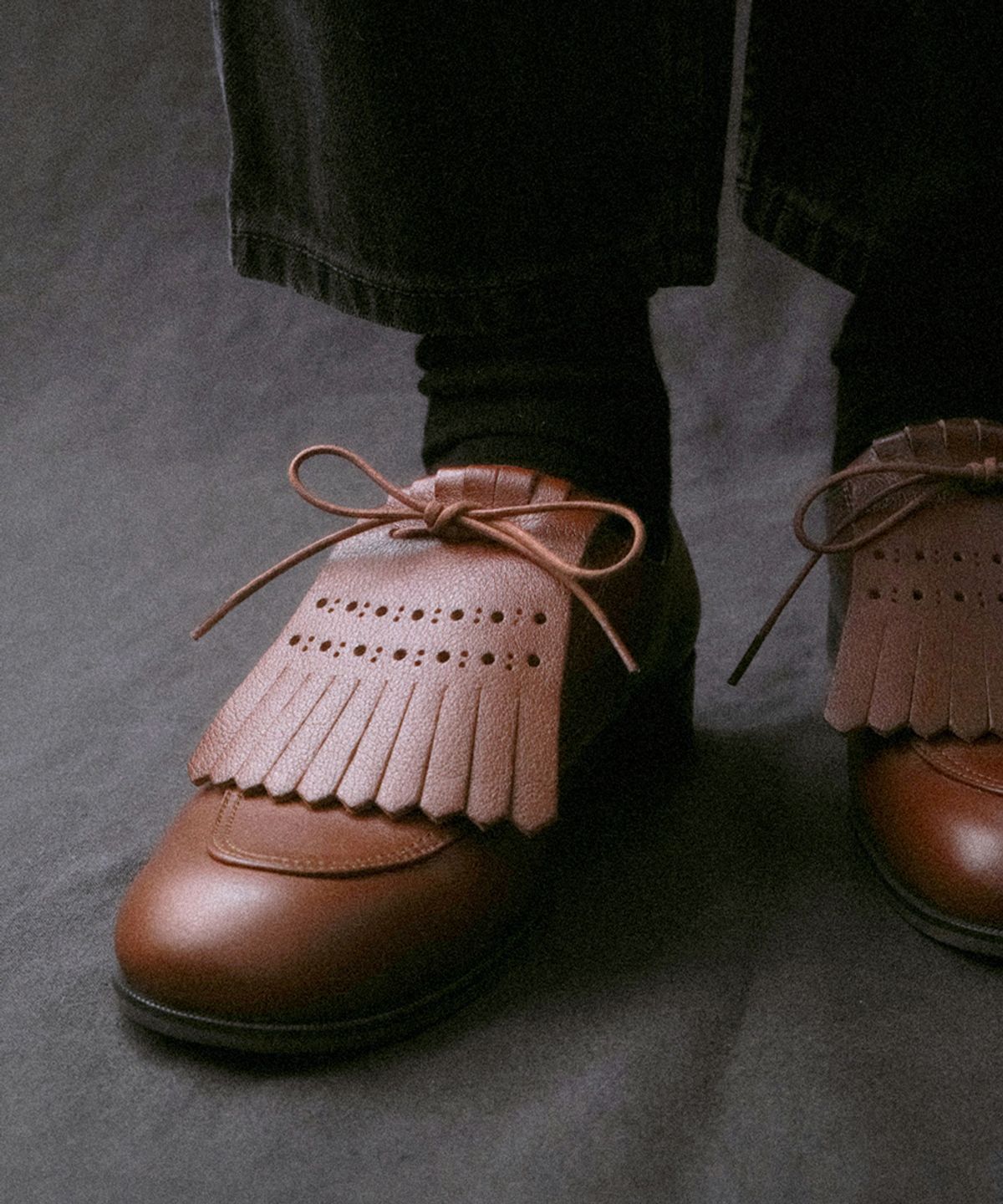 흰(HEENN) 2Ways Kiltie Derby Shoes_Tan
