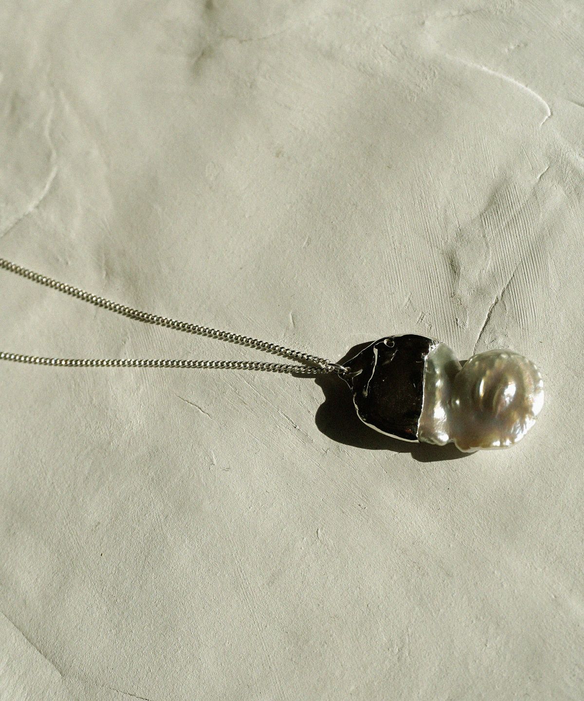 비자르 주얼리(BIZARRE JEWELRY) 바로크 진주 목걸이