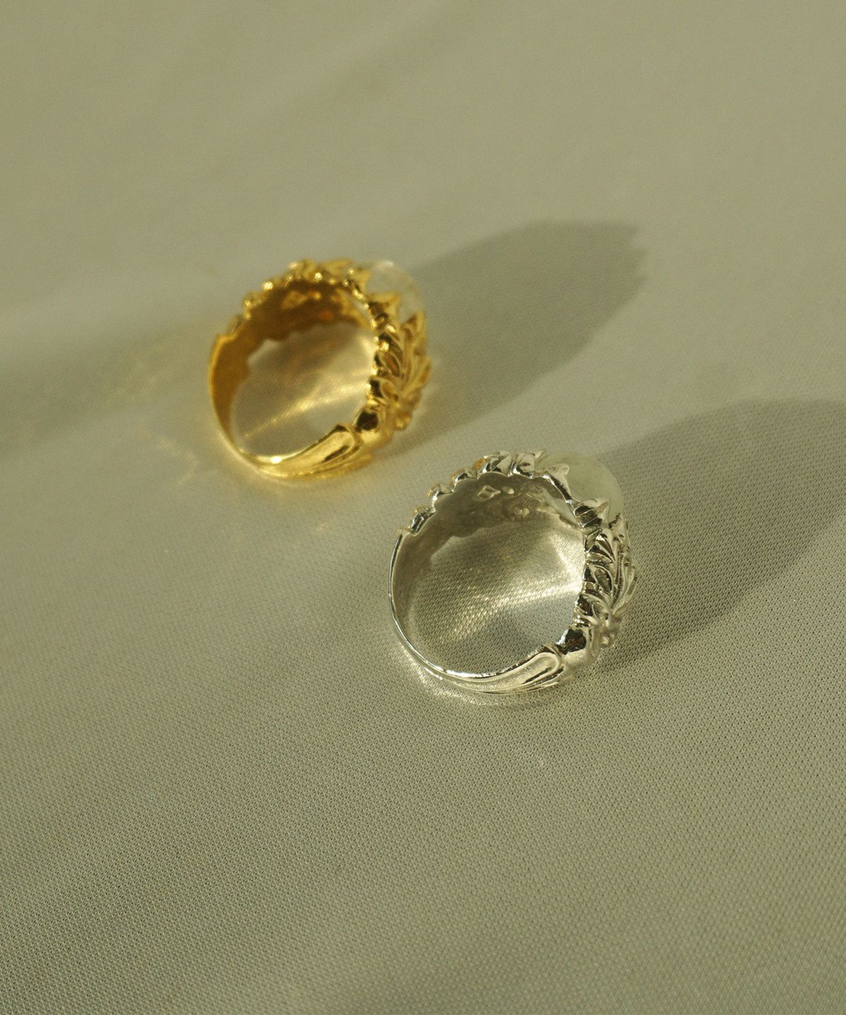 비자르 주얼리(BIZARRE JEWELRY) 앙스트 블뤼테(레인보우 문스톤) 반지