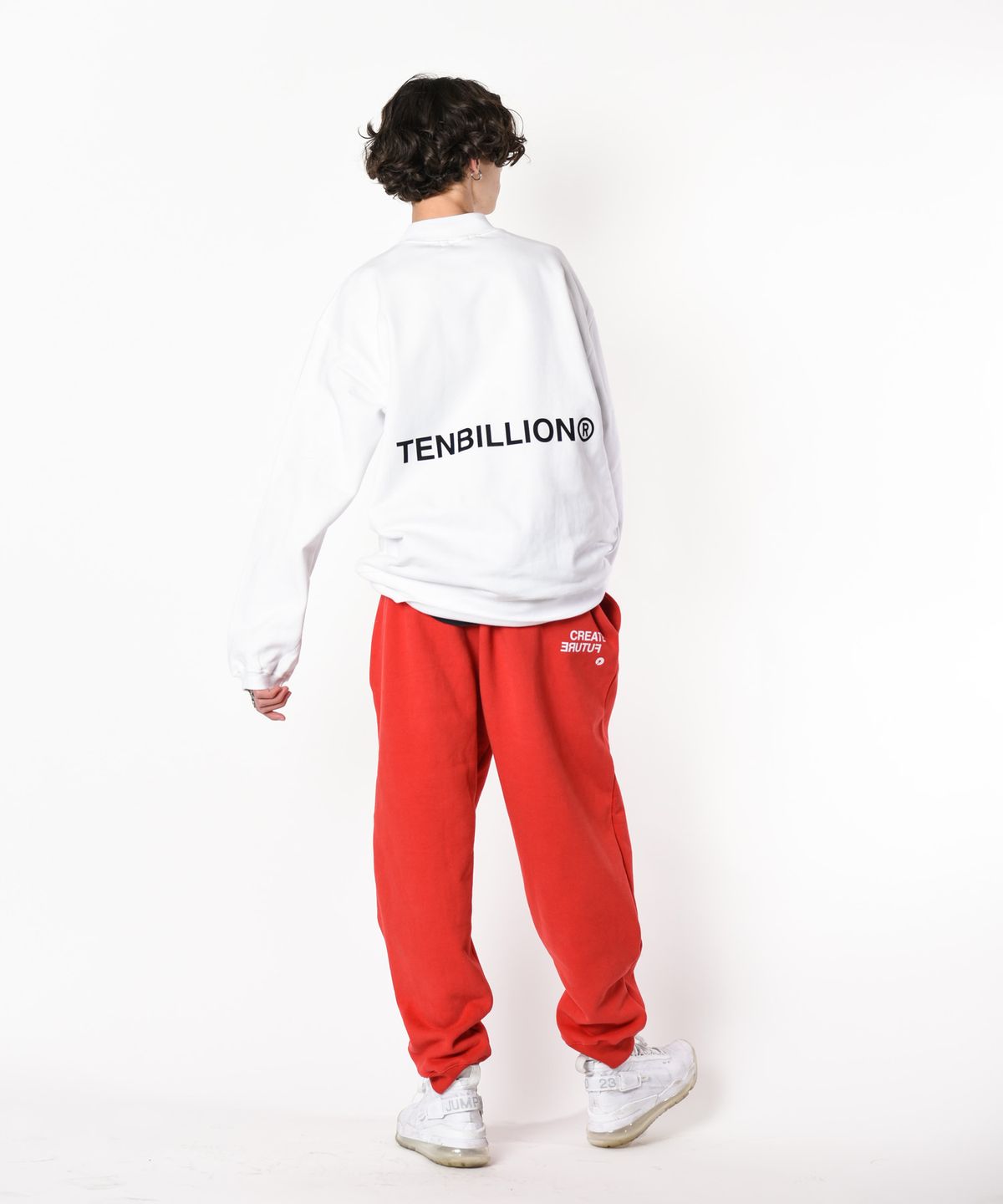 레이쿠(REIKU) rk tenbillion neck mtm white 반목 맨투맨