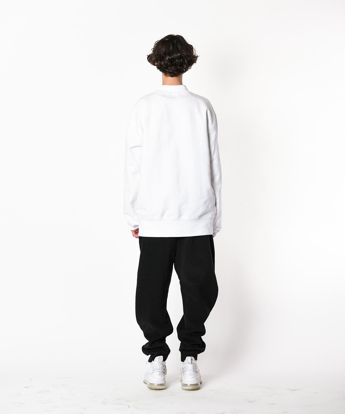 레이쿠(REIKU) rk imagine half neck mtm white  반목 맨투맨
