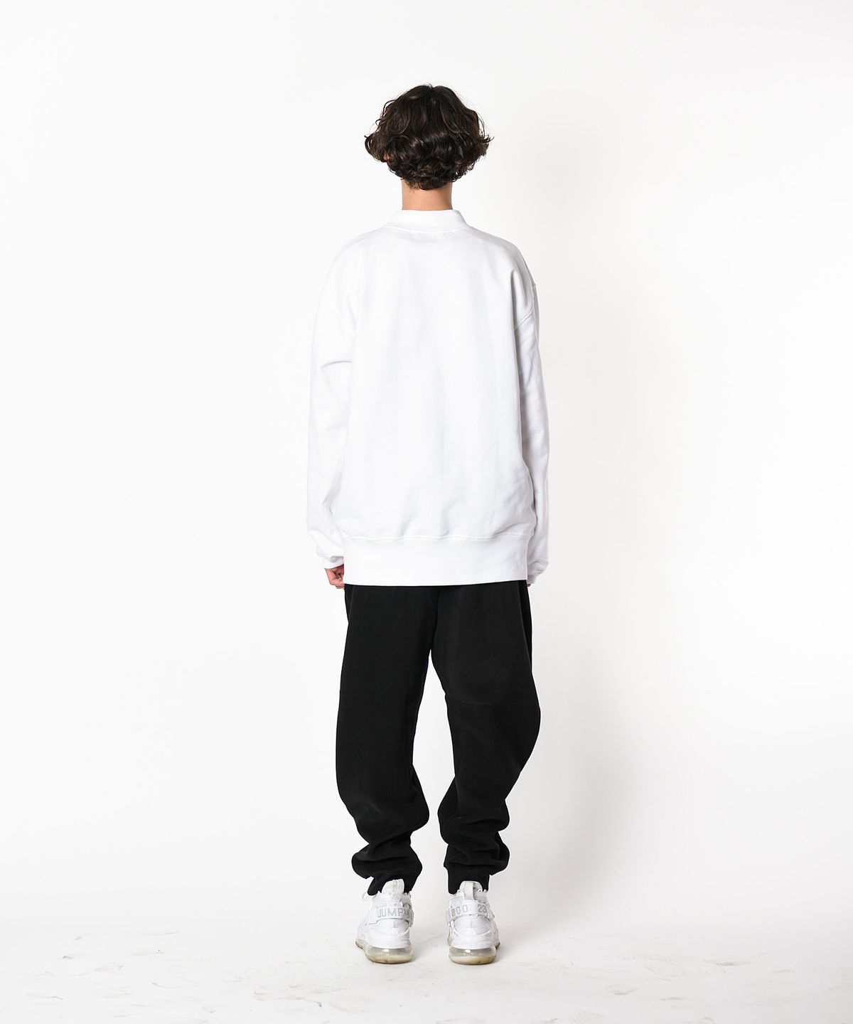 레이쿠(REIKU) rk imagine half neck mtm white  반목 맨투맨