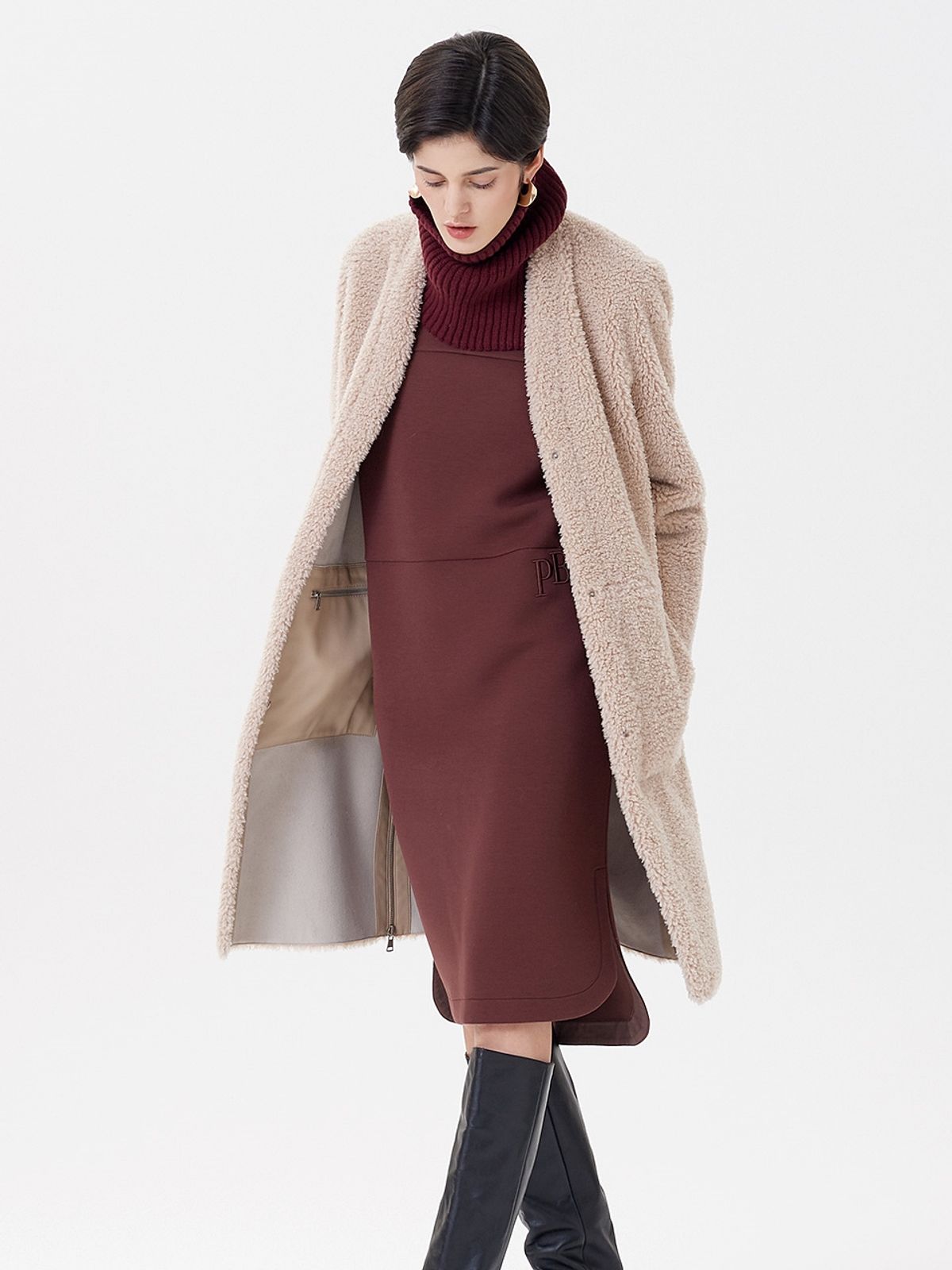 핀블랙(PINBLACK) REVERSIBLE NOKARA SLIT LONG MUSTANG COAT BEIGE