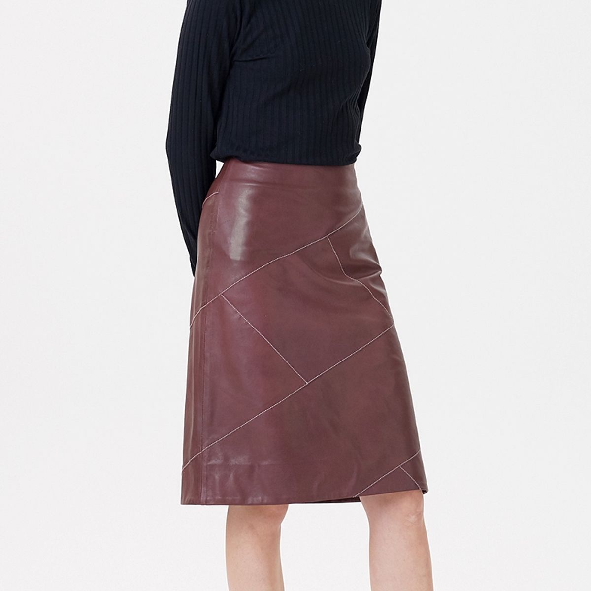 핀블랙(PINBLACK) LINE CUTTING LEATHER SKIRTS WINE