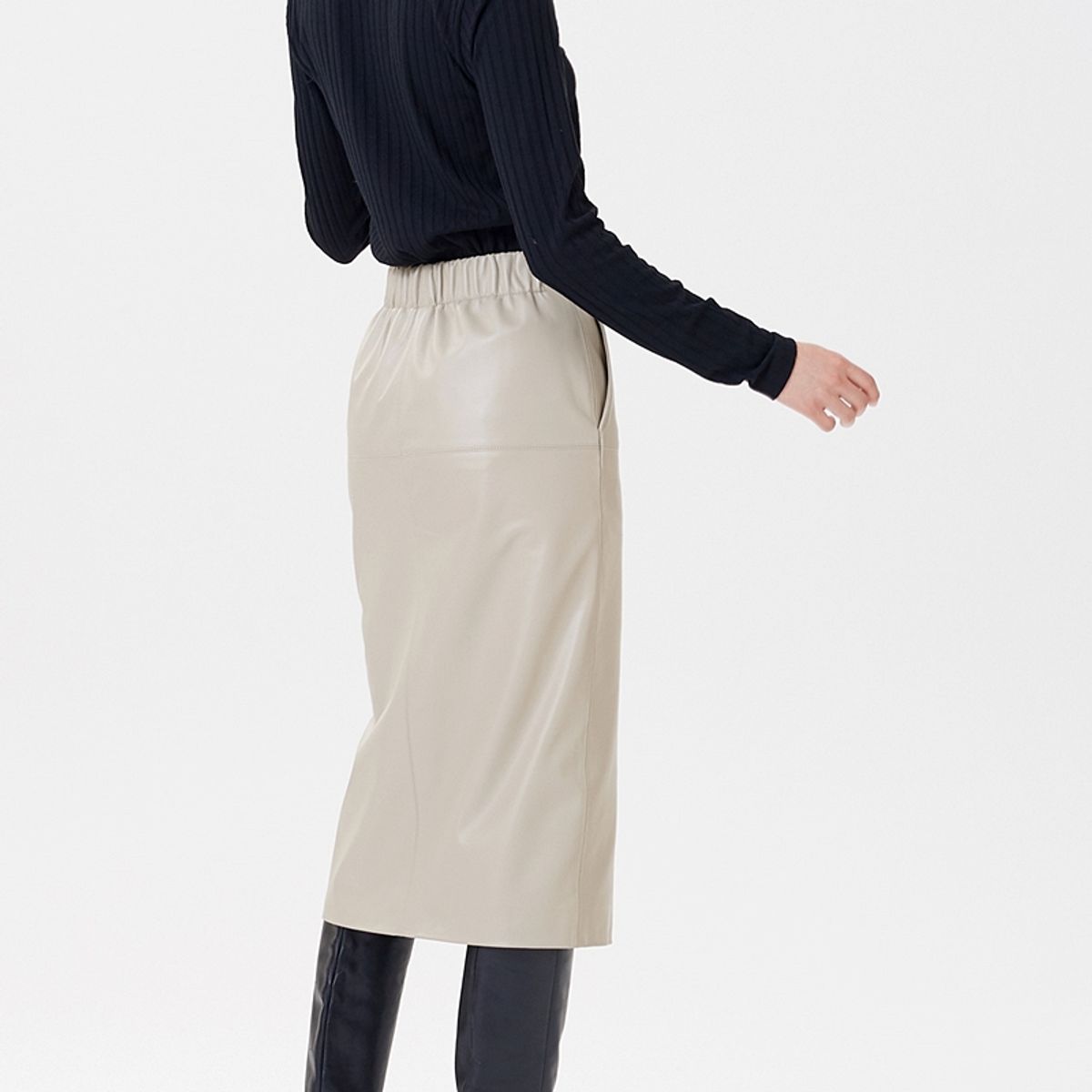 핀블랙(PINBLACK) SILIT LEATHER SKIRTS IVORY