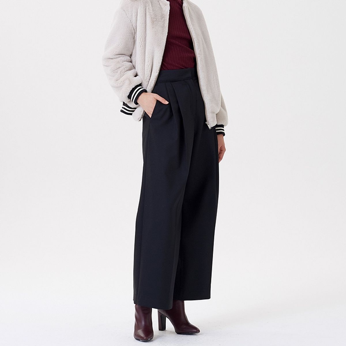 핀블랙(PINBLACK) WOVEN WIDE PANTS BLACK