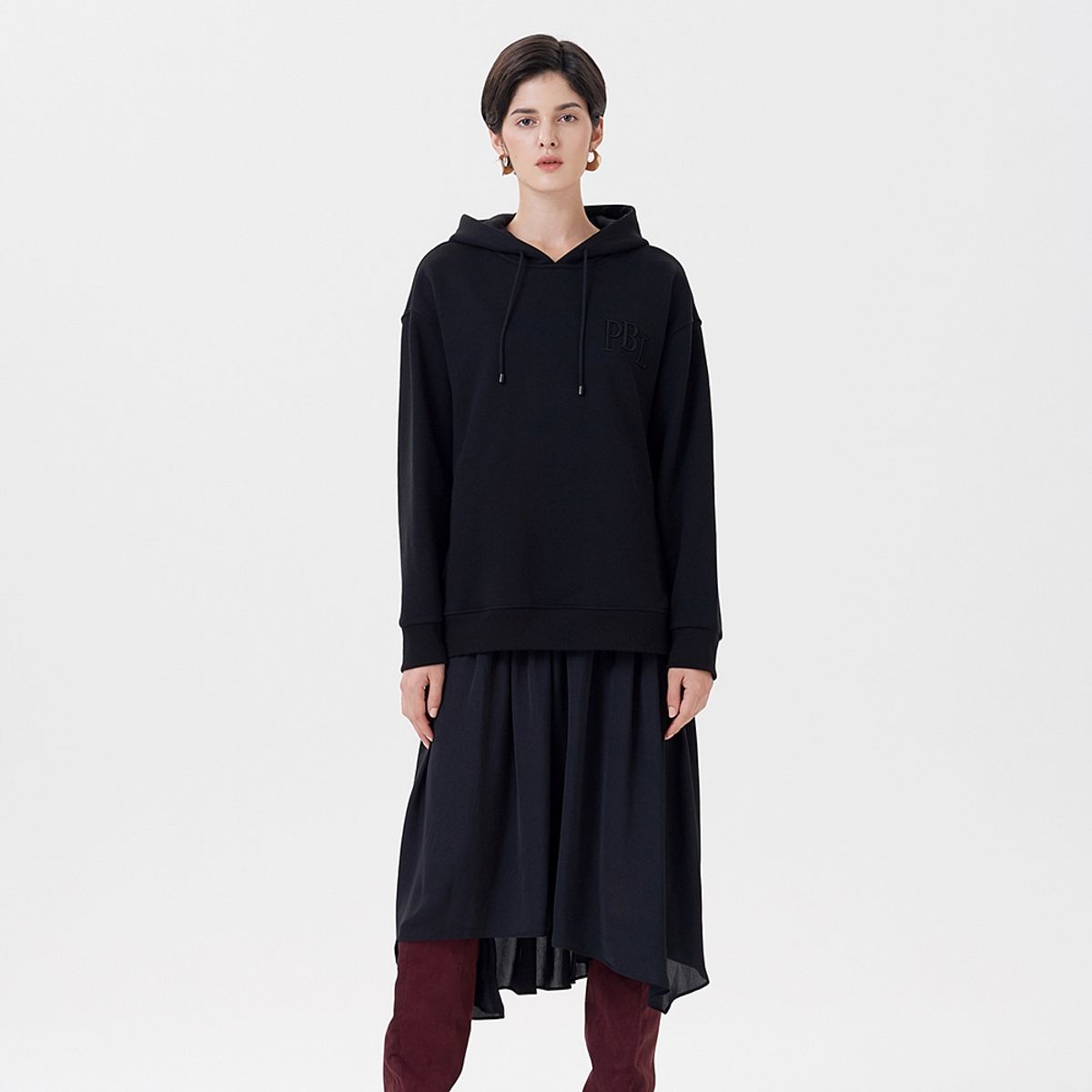 핀블랙(PINBLACK) HOOD SHIRRING ONE-PIECE BLACK