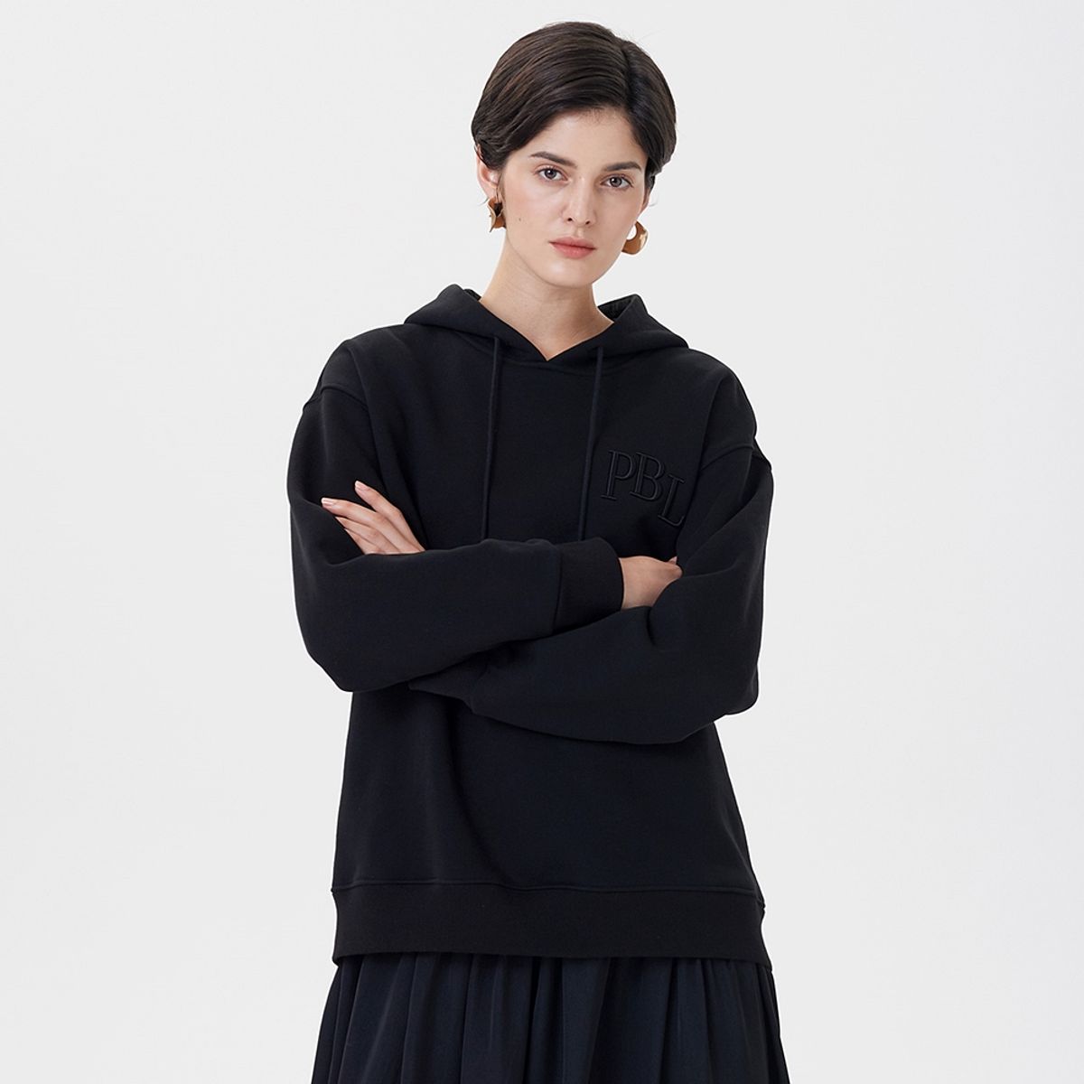 핀블랙(PINBLACK) HOOD SHIRRING ONE-PIECE BLACK