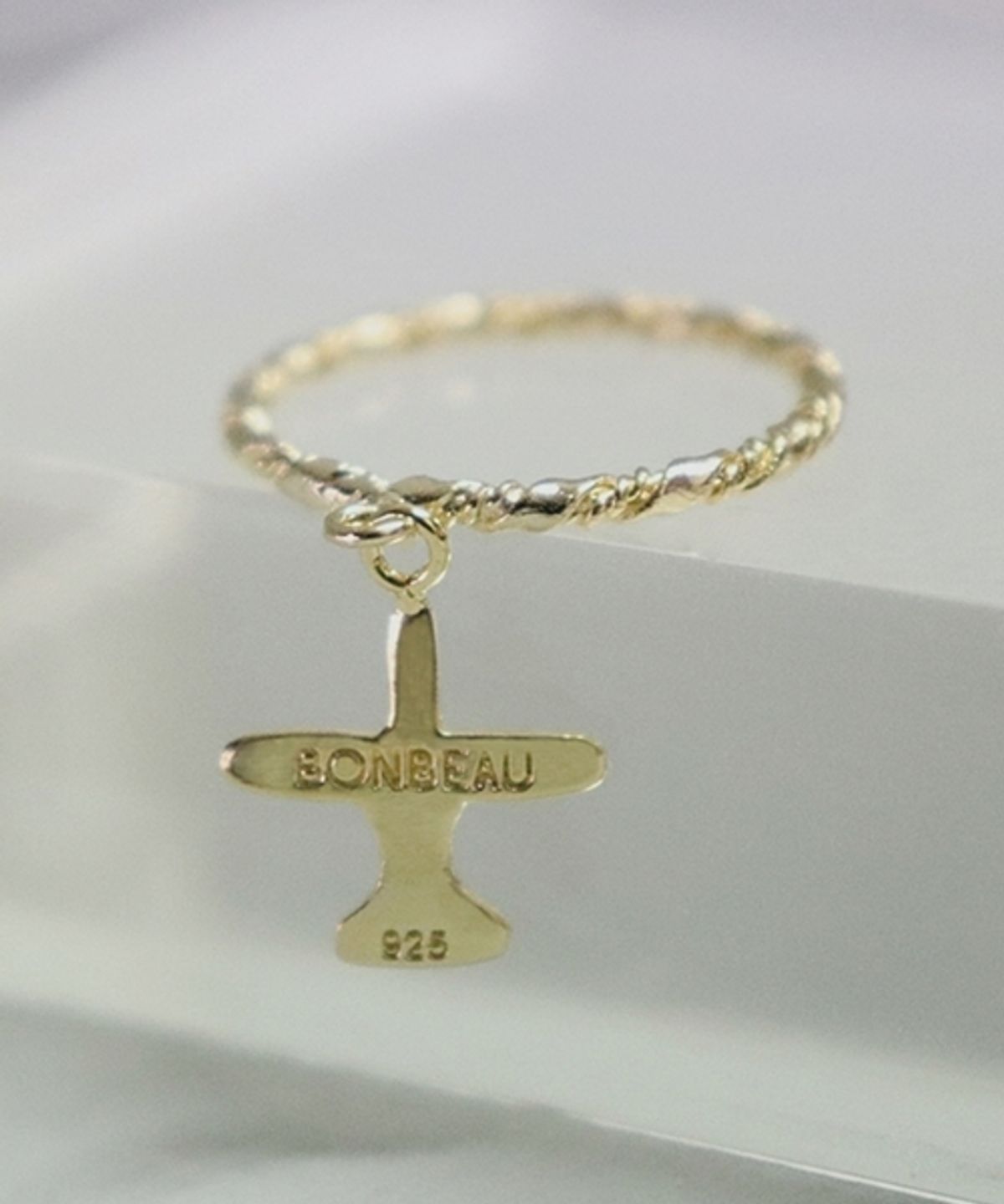 봉보(BONBEAU) Double twist airplane drop Ring 더블 트위스트 링 비행기 달랑이 반지