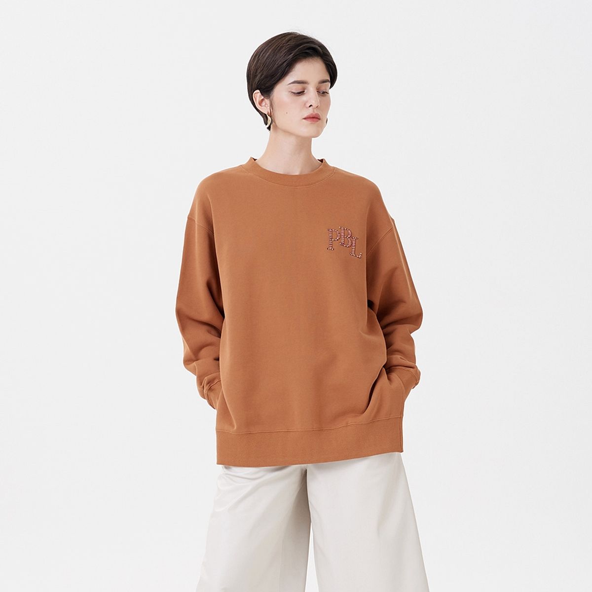 핀블랙(PINBLACK) UNISEX SLIT LOGO EMBROIDERY MTM CAMEL