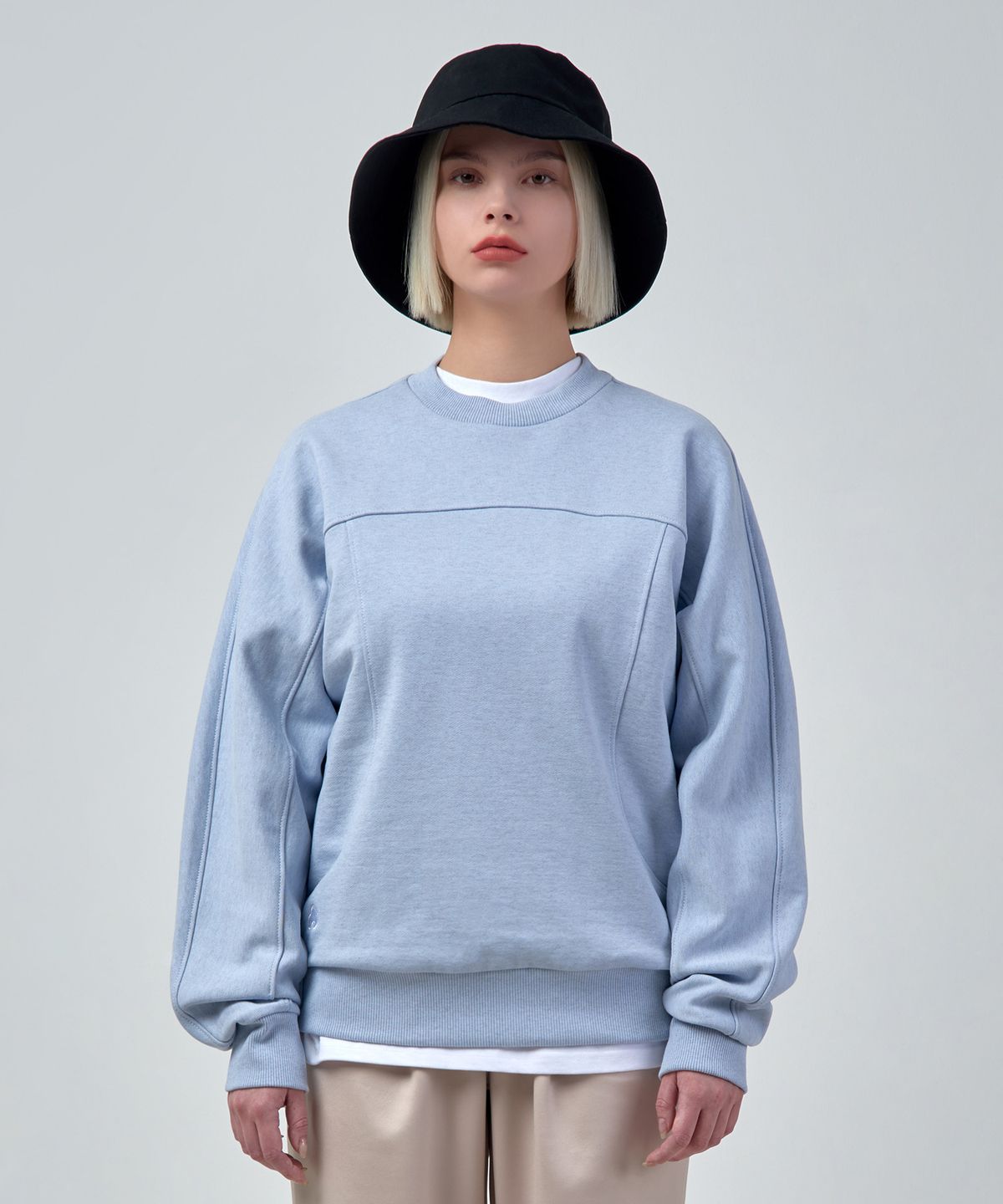 에스에스큐알(SSQR) Unisex Embroidered Sweatshirt KIZ_01_M.BLUE_MEDIUM