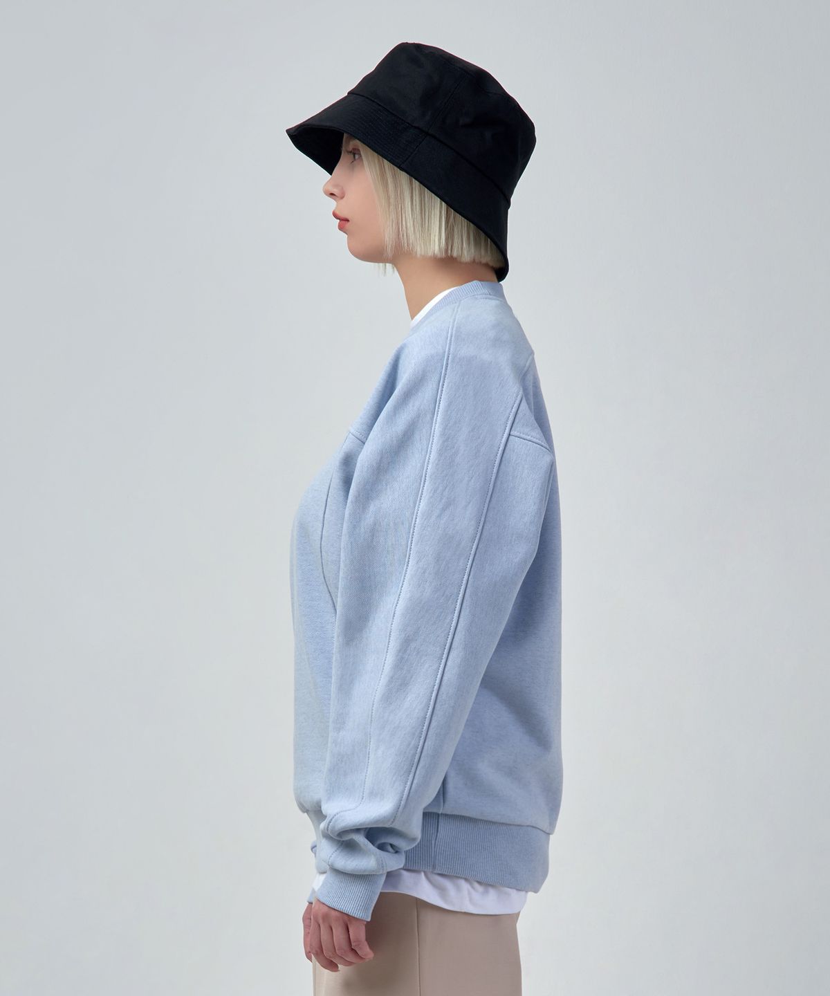 에스에스큐알(SSQR) Unisex Embroidered Sweatshirt KIZ_01_M.BLUE_MEDIUM