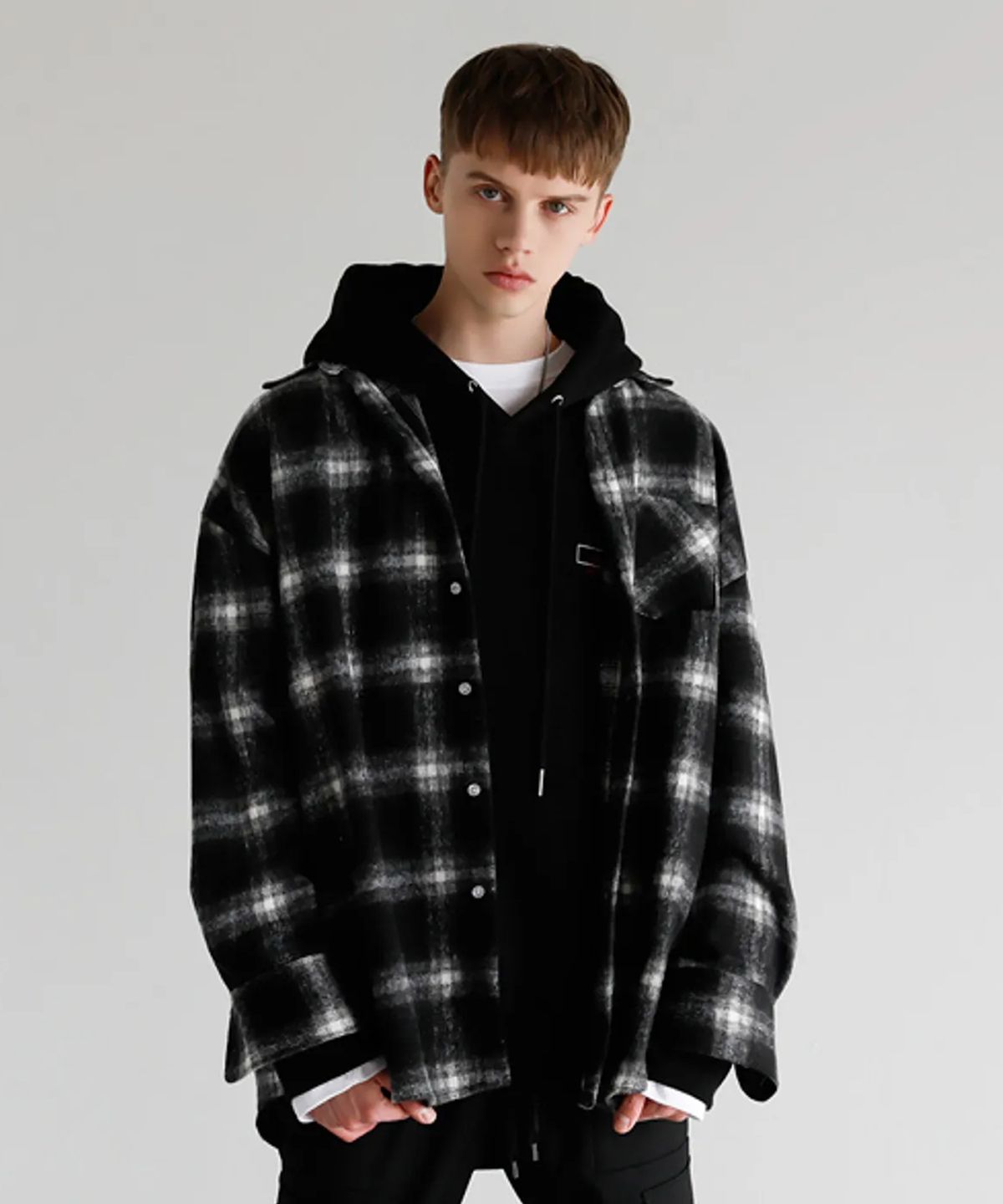 어반드레스(AVANDRESS) UNISEX FLEX CHECK SHIRT BLACK