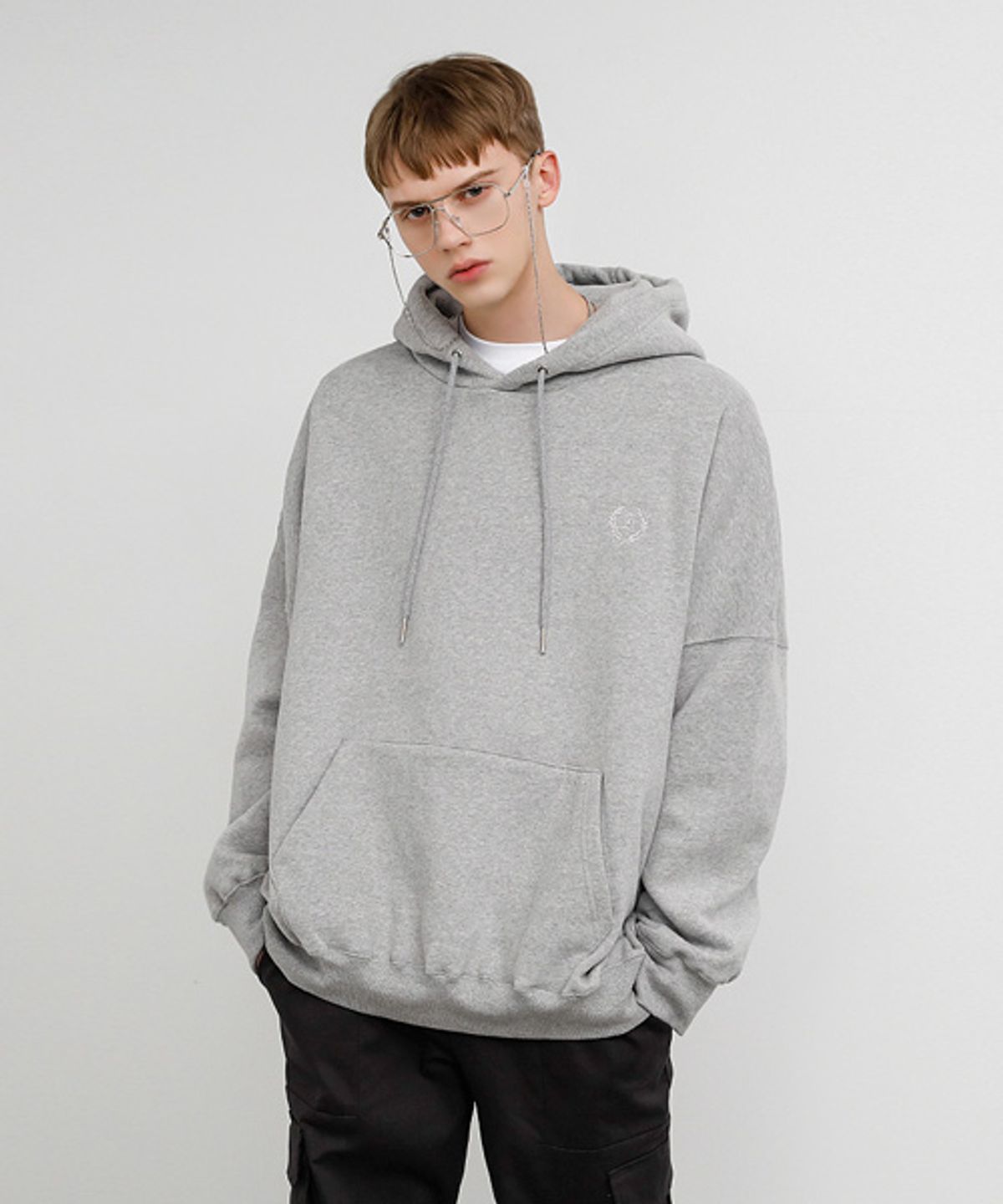 어반드레스(AVANDRESS) UNISEX LAUREL OVERSIZED HOODIE