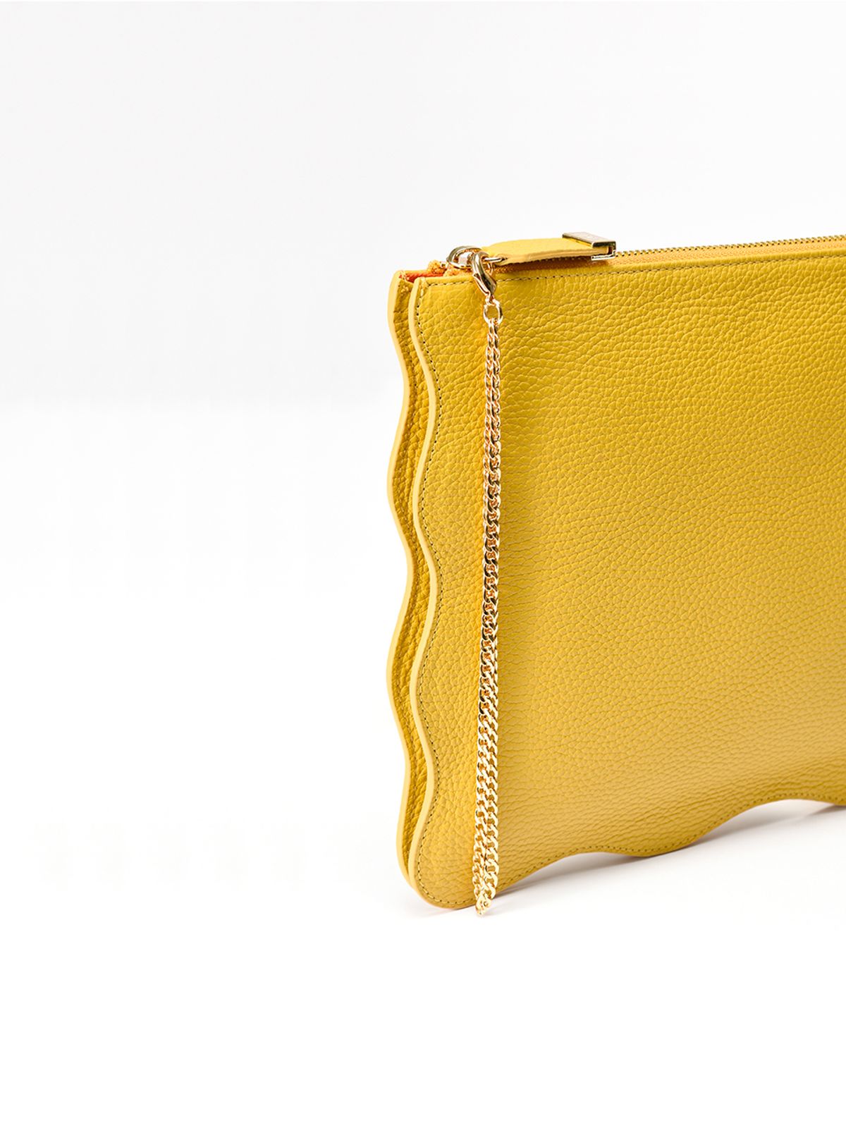 엘더블유엘(LWL) RUFFLE CLUTCH (러플 클러치) Yellow