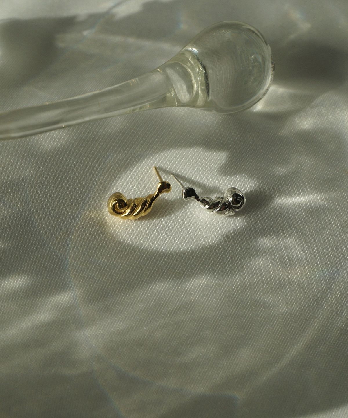 비자르 주얼리(BIZARRE JEWELRY) 눈물 귀걸이