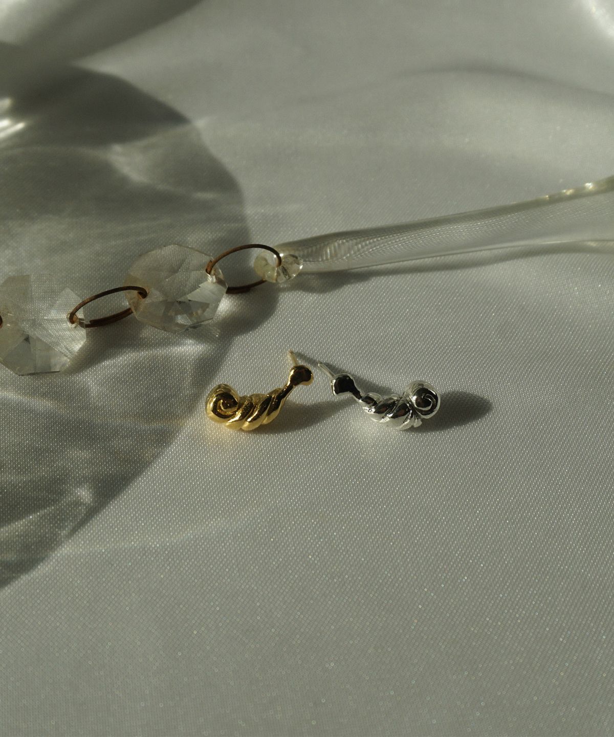 비자르 주얼리(BIZARRE JEWELRY) 눈물 귀걸이