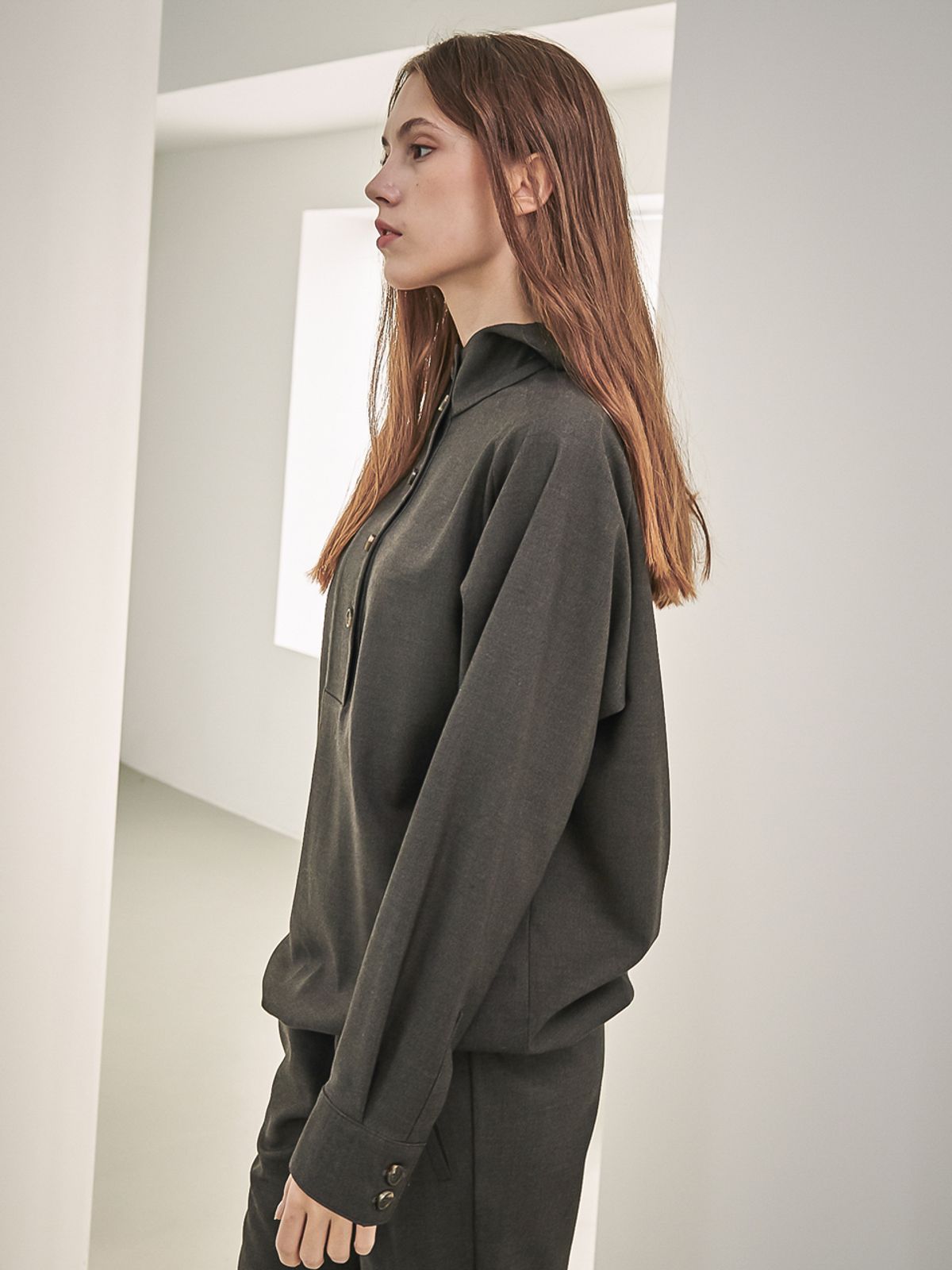 아쿠드(ACUD) Gaia Wide Fly Hoodie Blouse_Coffee