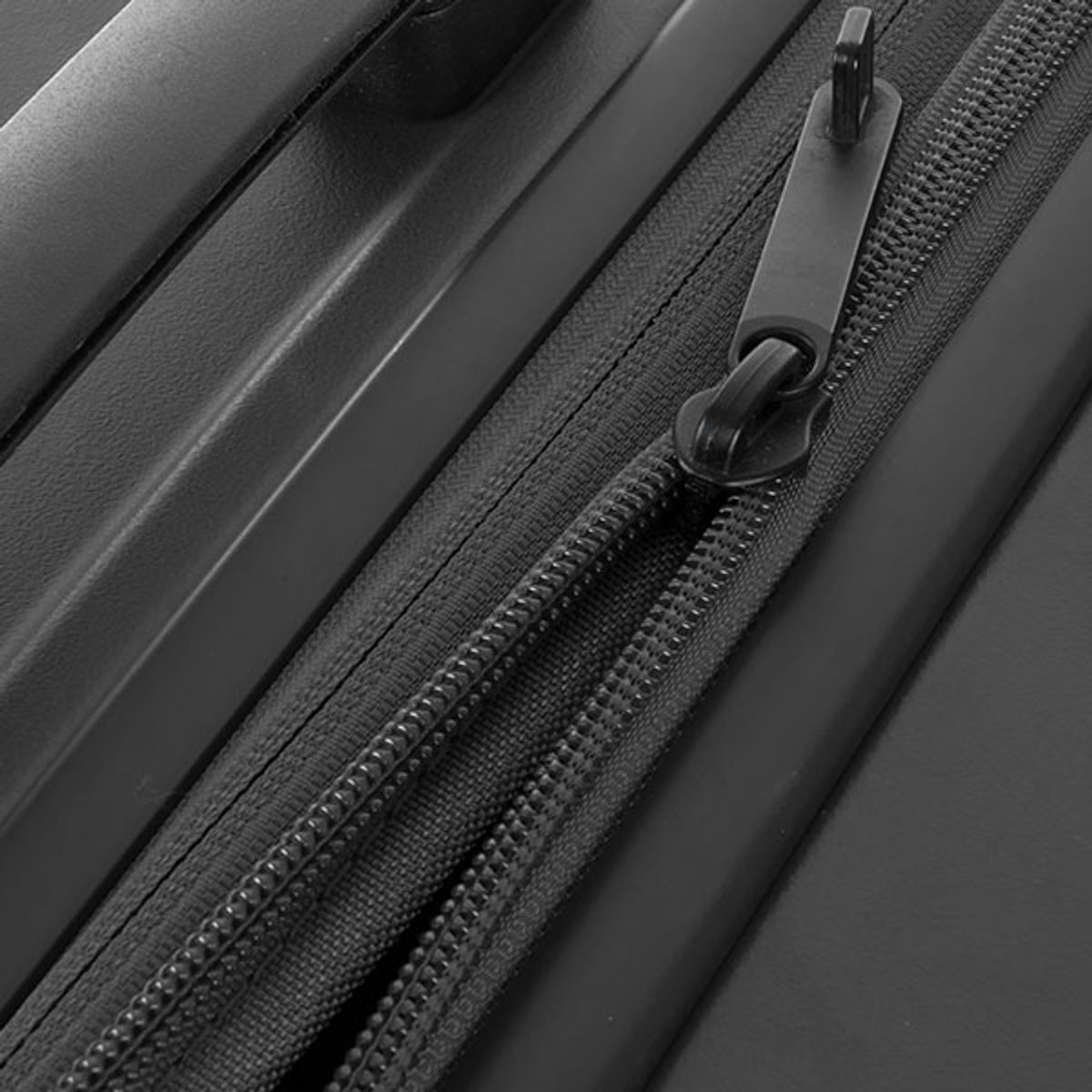 쌤소나이트 레드(SAMSONITE RED) TOIIS C 캐리어 55/20 EXP INK BLACK HG019004