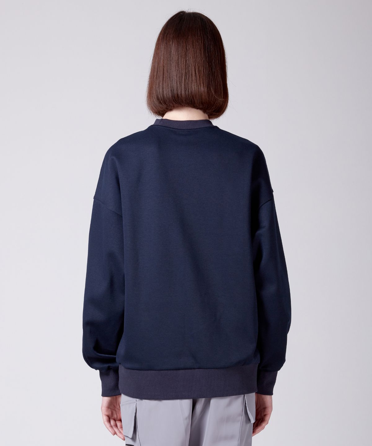 에스에스큐알(SSQR) Women Embroidered Sweatshirt ZOC_01_NAVY