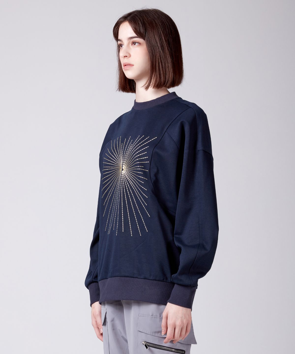 에스에스큐알(SSQR) Women Embroidered Sweatshirt ZOC_01_NAVY
