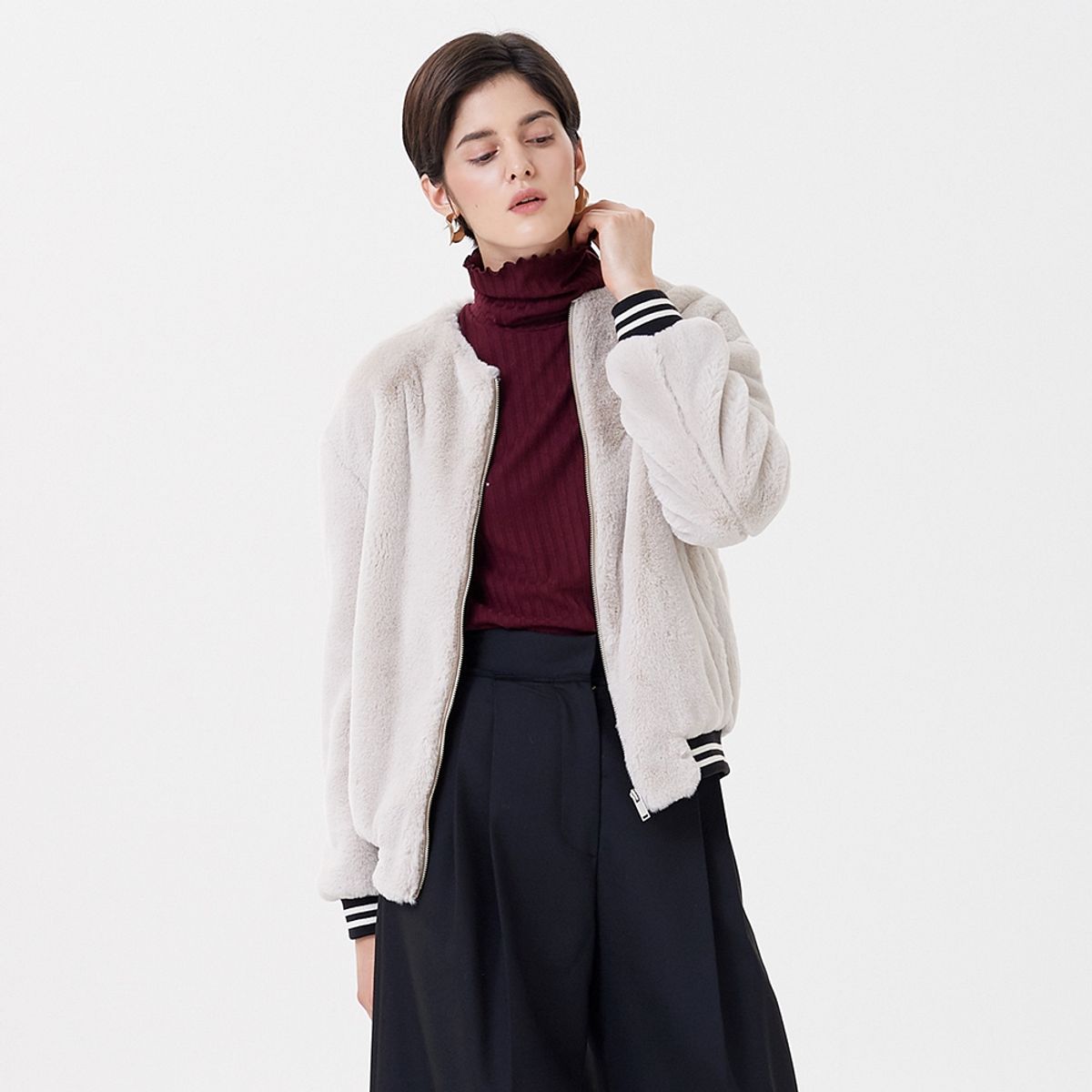 핀블랙(PINBLACK) SHORT MUSTANG BLOUSON IVORY