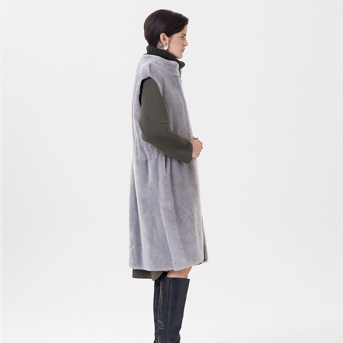 핀블랙(PINBLACK) MERINO REAL MUSTANG LONG VEST GREY