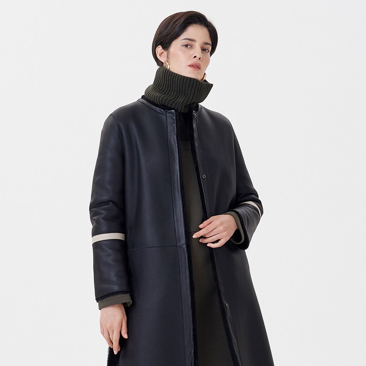 핀블랙(PINBLACK) REVERSIBLE MERINO MUSTANG LONG COAT BLACK