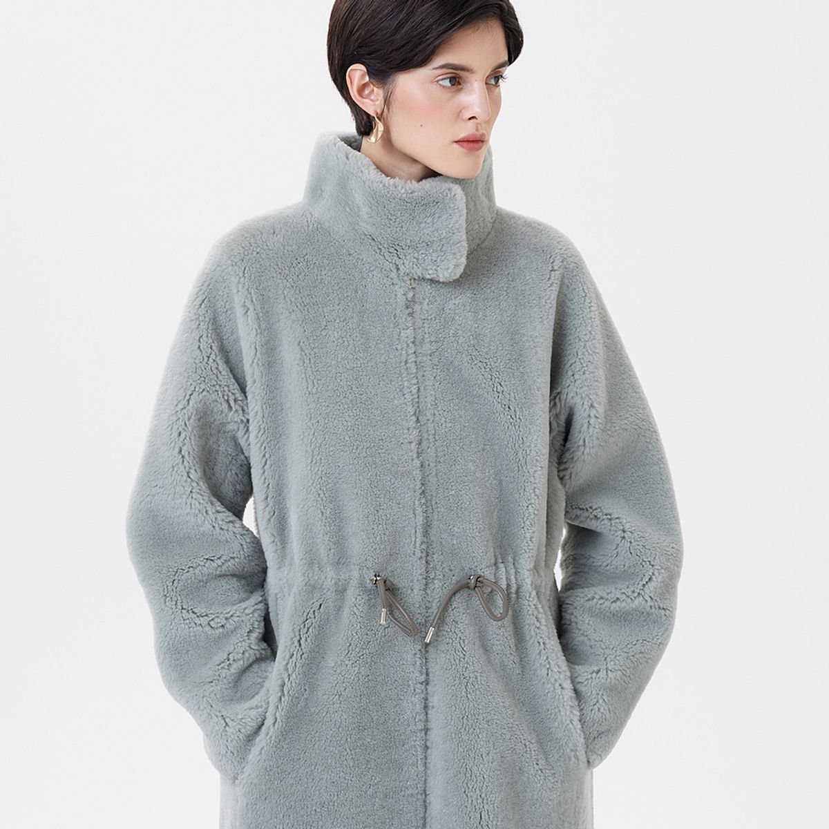 핀블랙(PINBLACK) REAL LAMB SKIN STRING MUSTANG COAT MINT