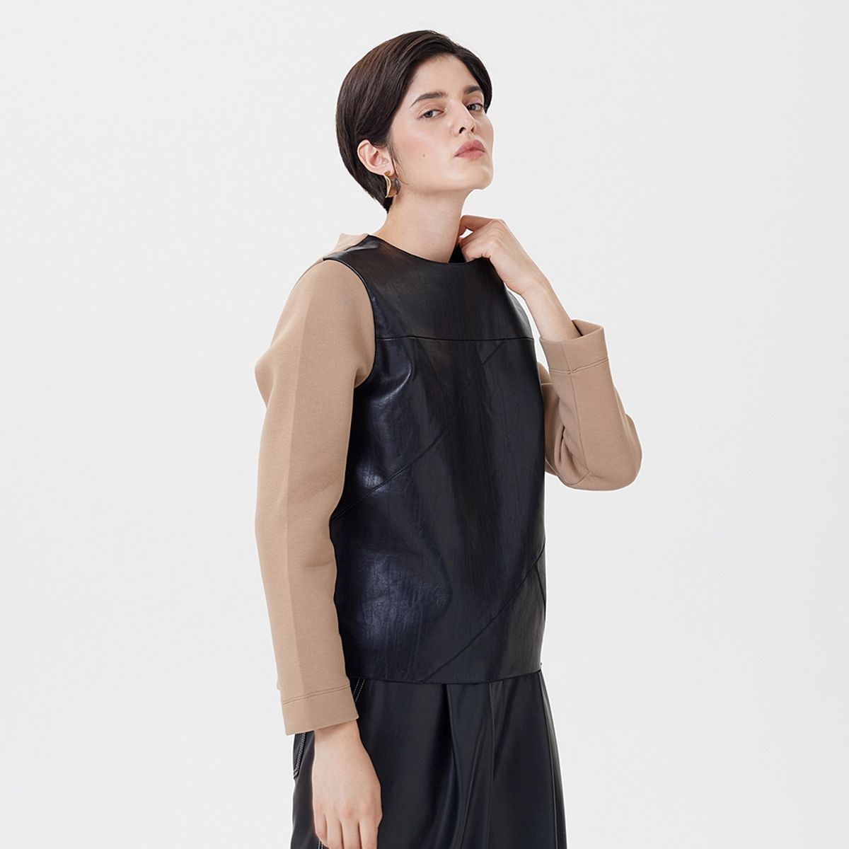 핀블랙(PINBLACK) FAKE PATCH COLORING MTM BEIGE