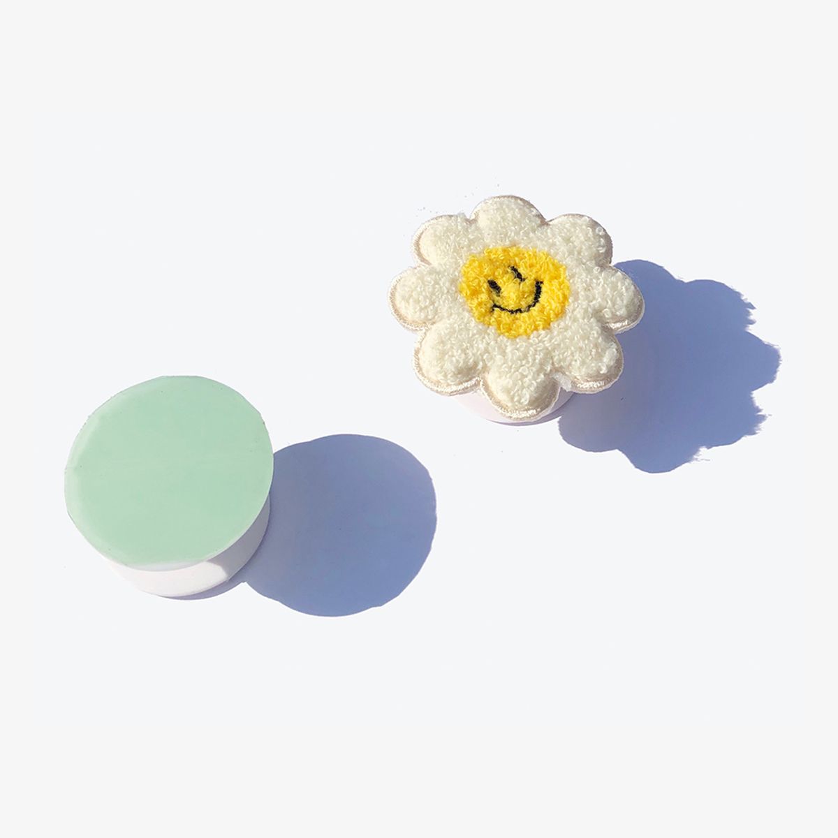 러쉬오프(RUSH OFF) Smile Flower Smart Tok - Ivory / 스마일 플라워 스마트톡 - 아이보리