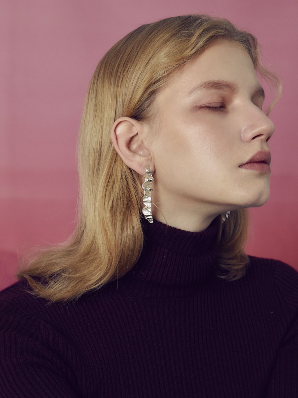 오를린(OHRLIN) Twist long earring
