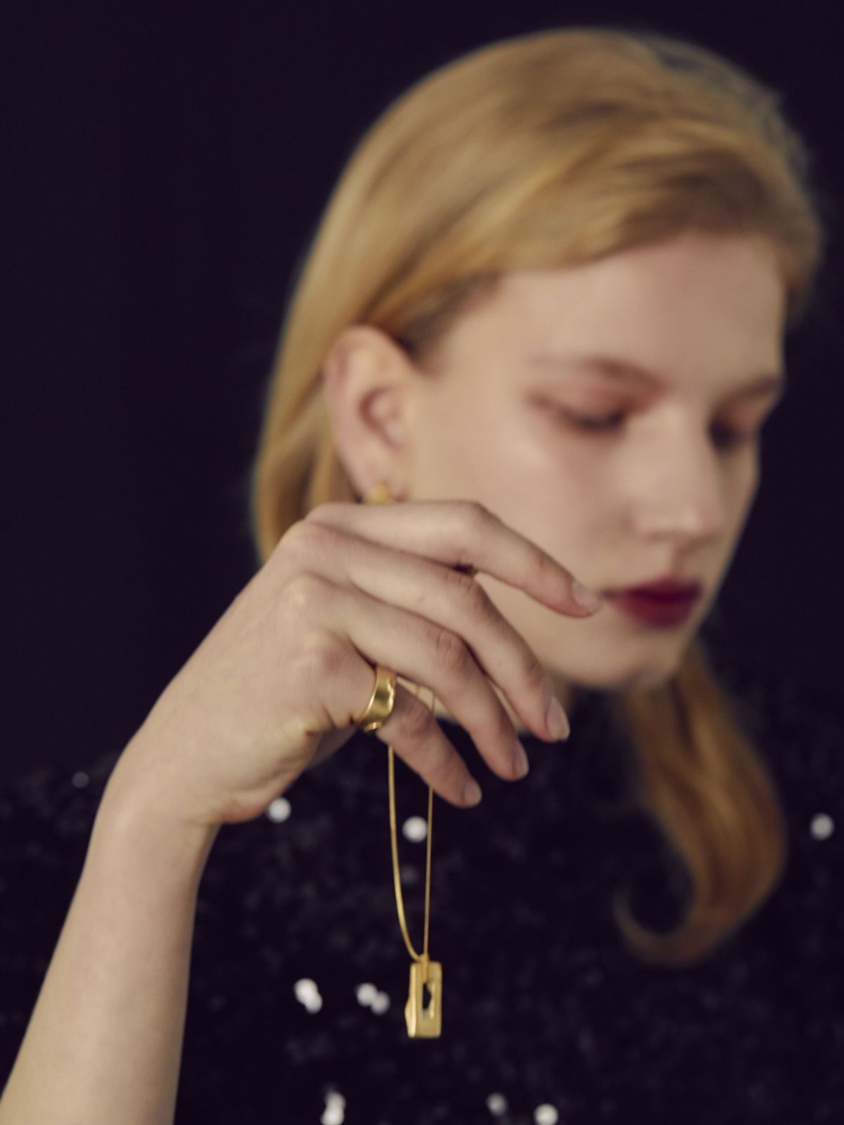 오를린(OHRLIN) Square texture necklace