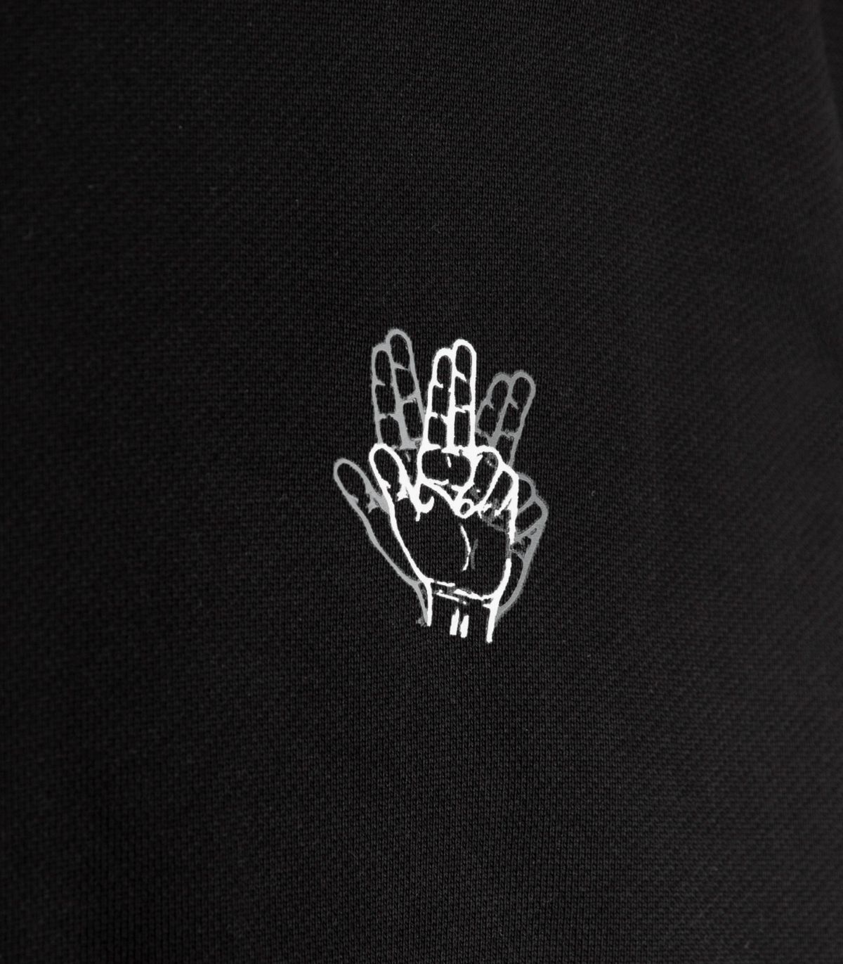 바이브레이트(VIBRATE) LOGO ON TOP HOODIE (BLACK)