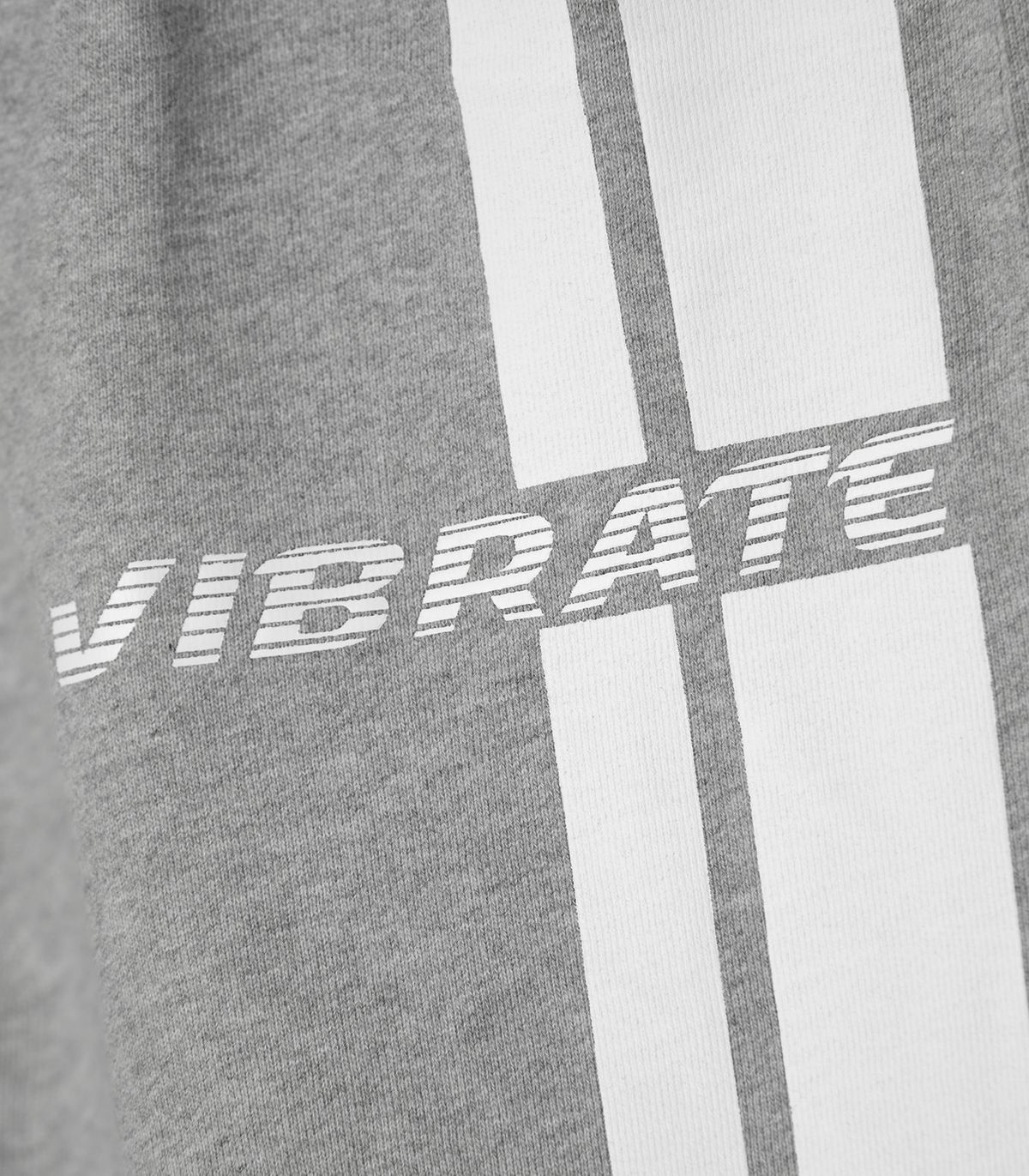 바이브레이트(VIBRATE) TRAFFIC ROAD LOGO JOGGER PANTS (GRAY)