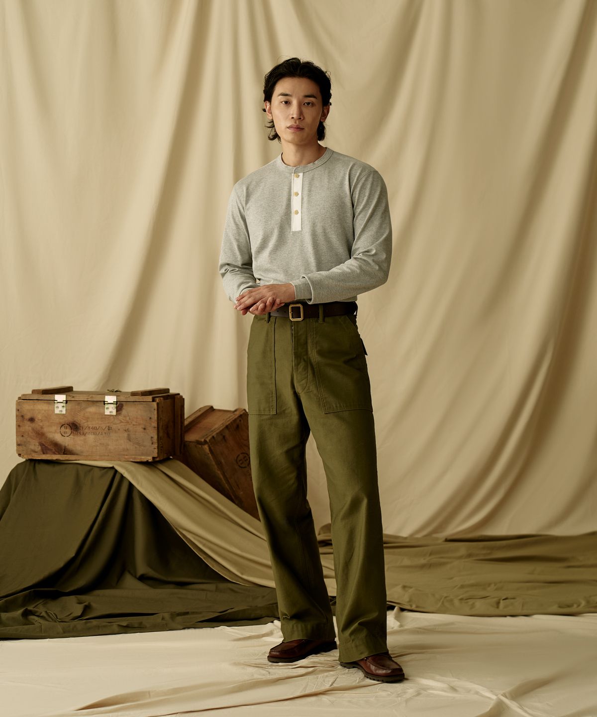 브론슨(BRONSON) Vintage Long Sleeve Henley Shirt White