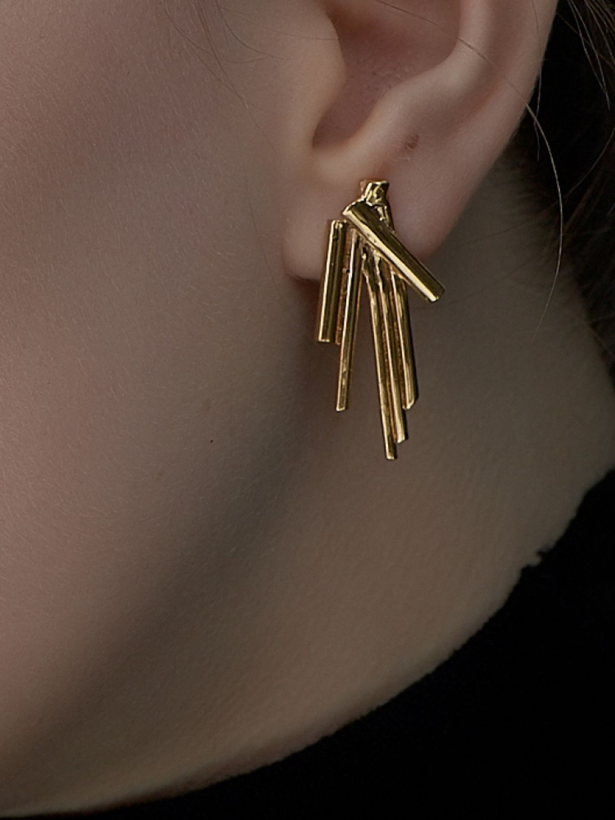 엘리오나(ELYONA) Construction Earrings