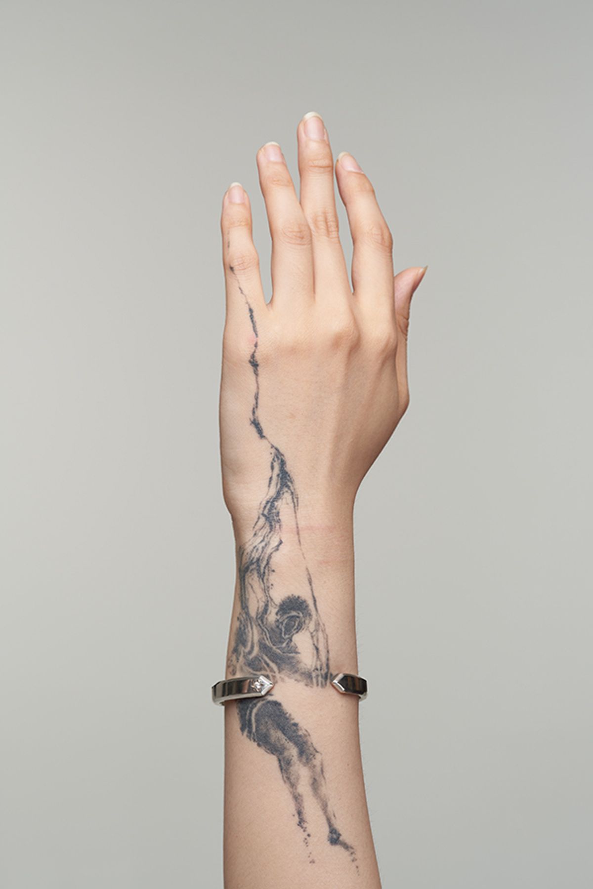 팬도럼주얼리(PANDORUMJEWELRY) Glory bangle