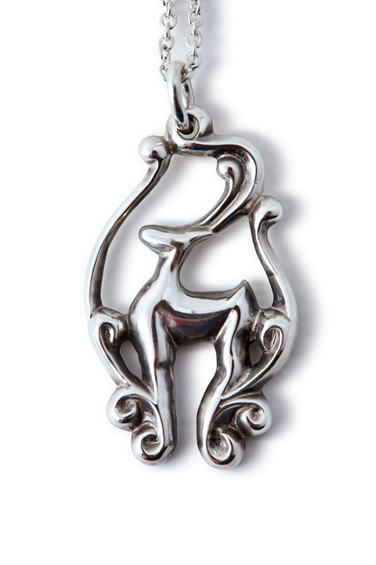 팬도럼주얼리(PANDORUMJEWELRY) Illusionary deer necklace