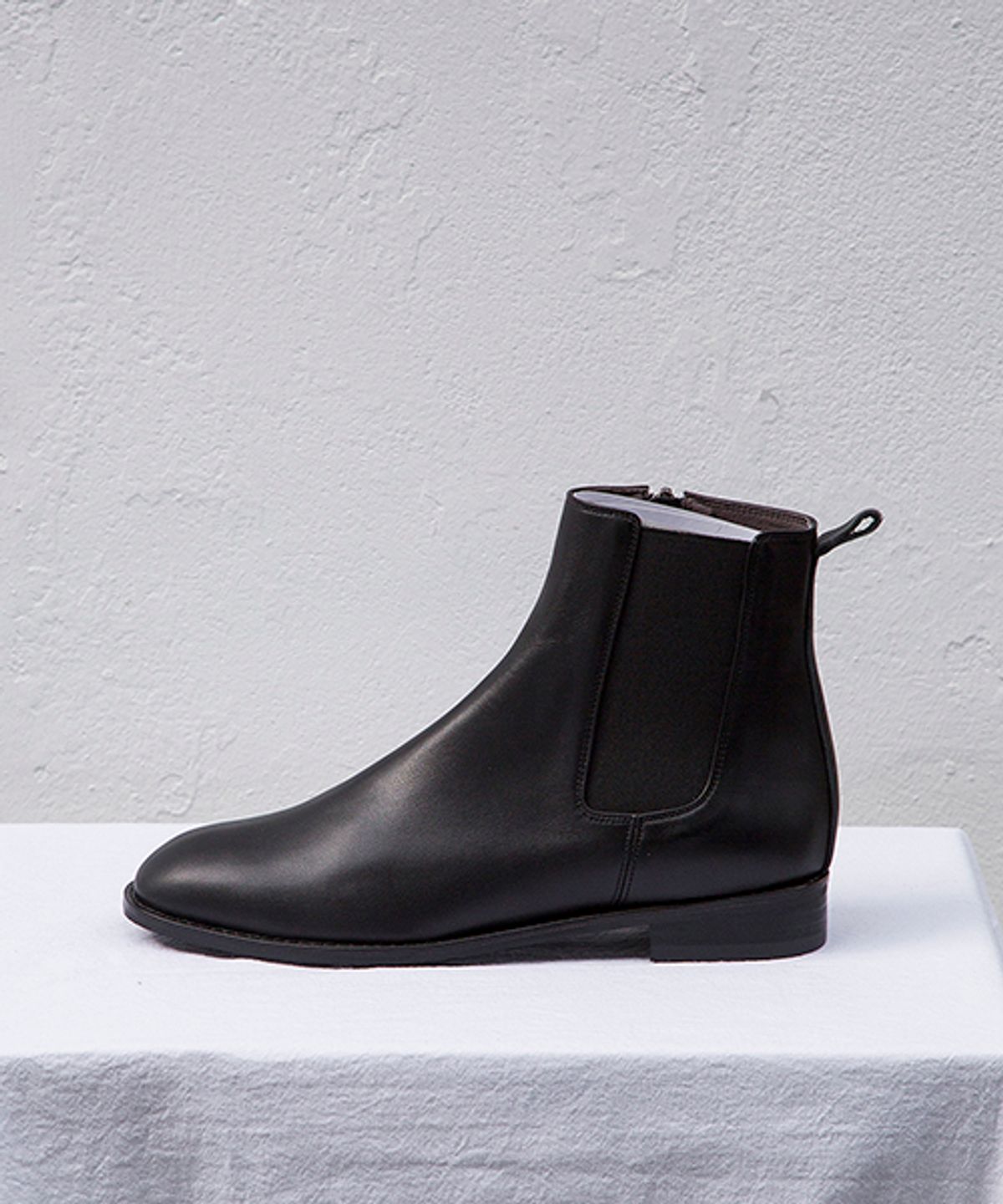 바이언스(BYEUUNS) BIB18409 ALTO CHELSEA ANKLE BOOTS 첼시부츠 / 2 COLORS