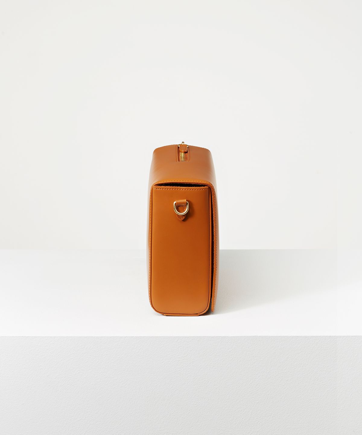 뮤트뮤즈(MUTEMUSE) AMUSE Bag (Camel)