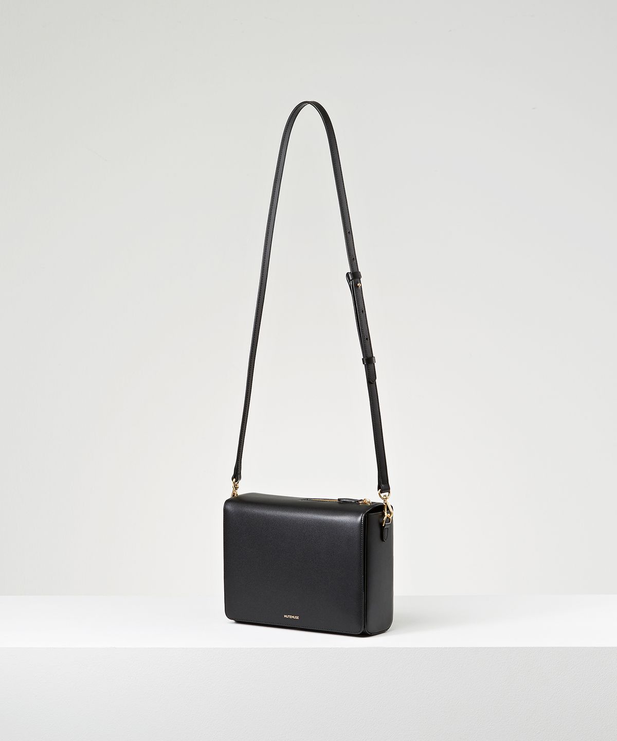 뮤트뮤즈(MUTEMUSE) AMUSE Bag (Black)