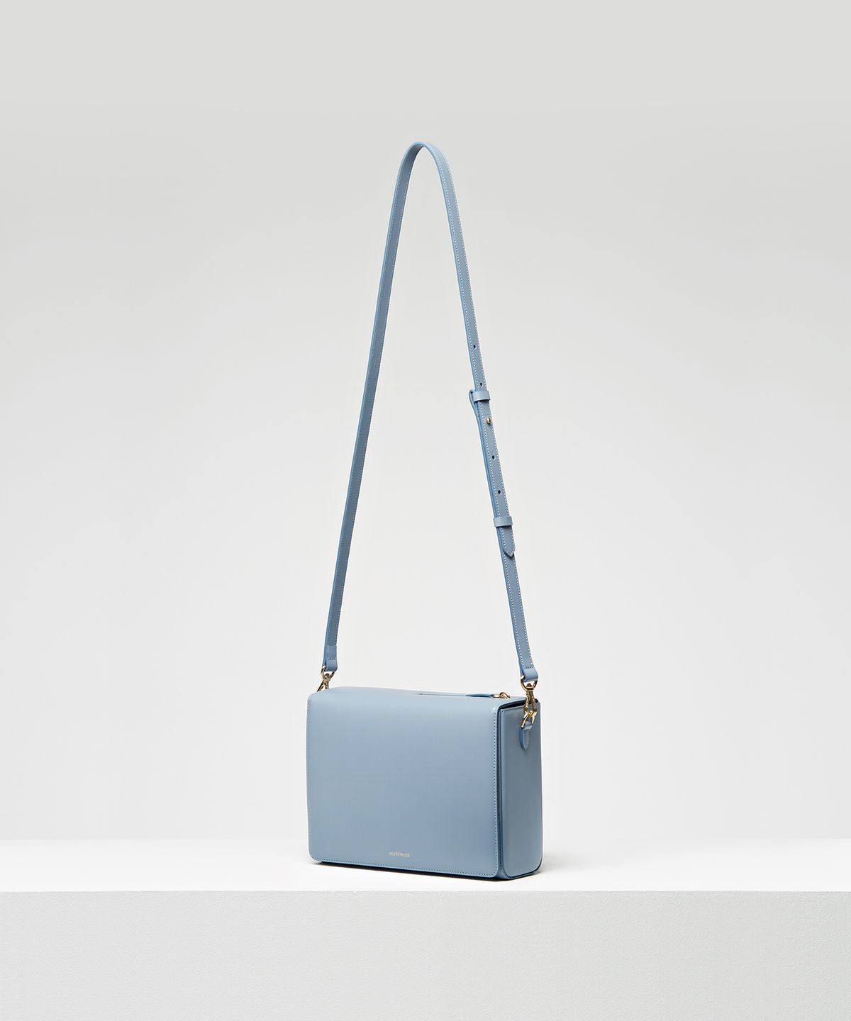 뮤트뮤즈(MUTEMUSE) AMUSE Bag (Blue)